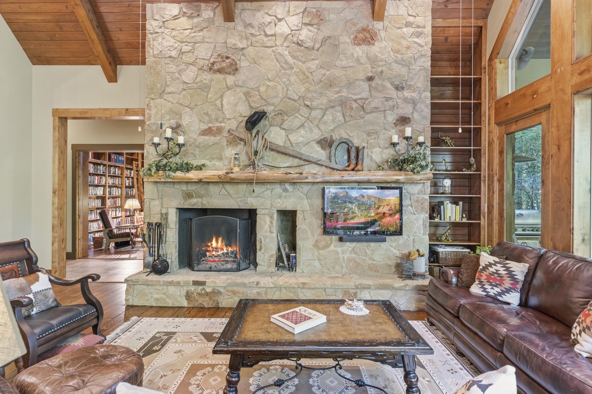 6148 Waltons Point Property Photo 18