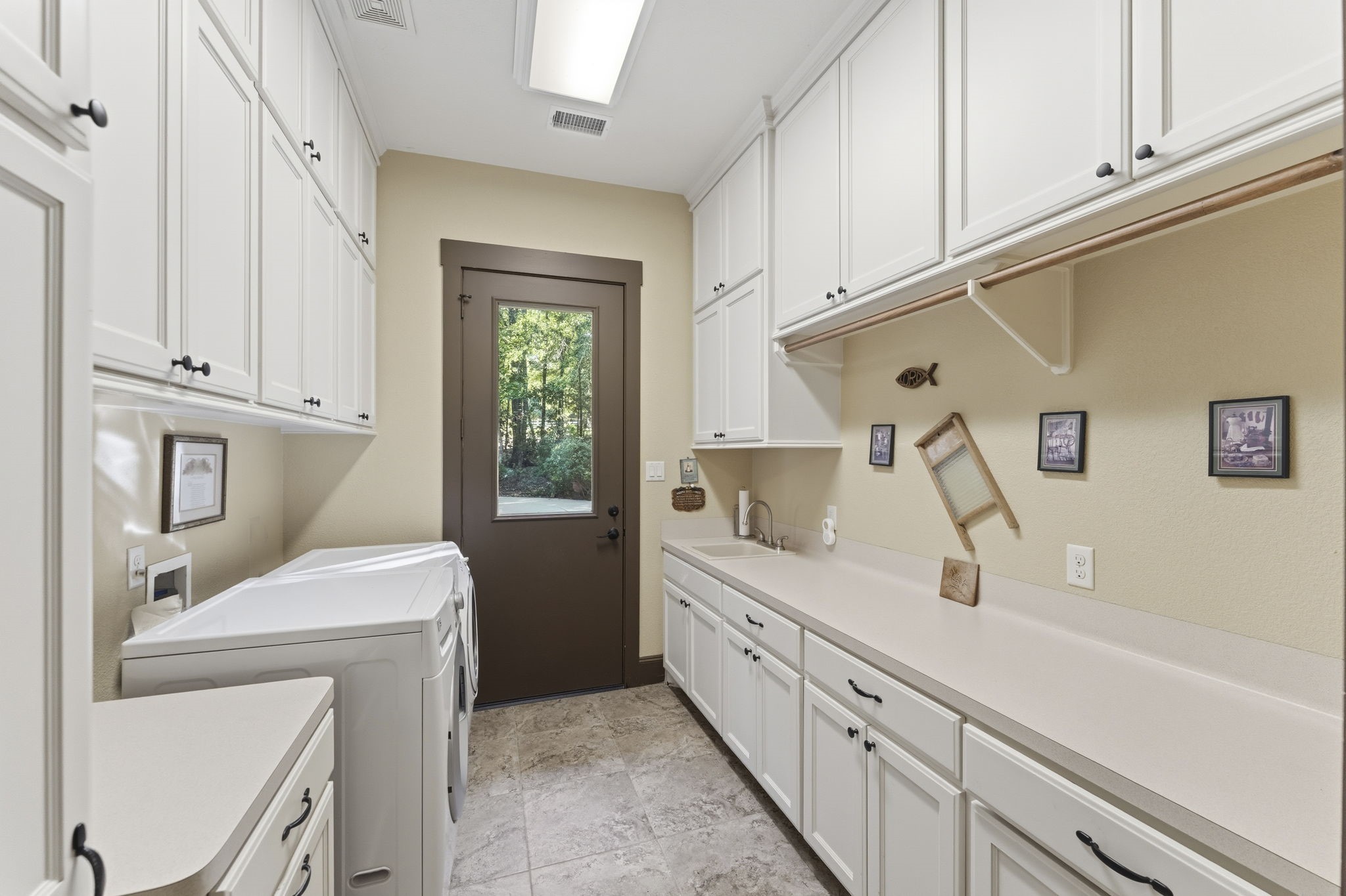 6148 Waltons Point Property Photo 26