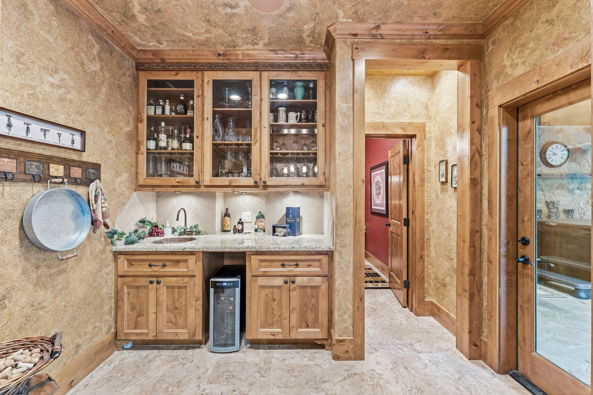 6148 Waltons Point Property Photo 42