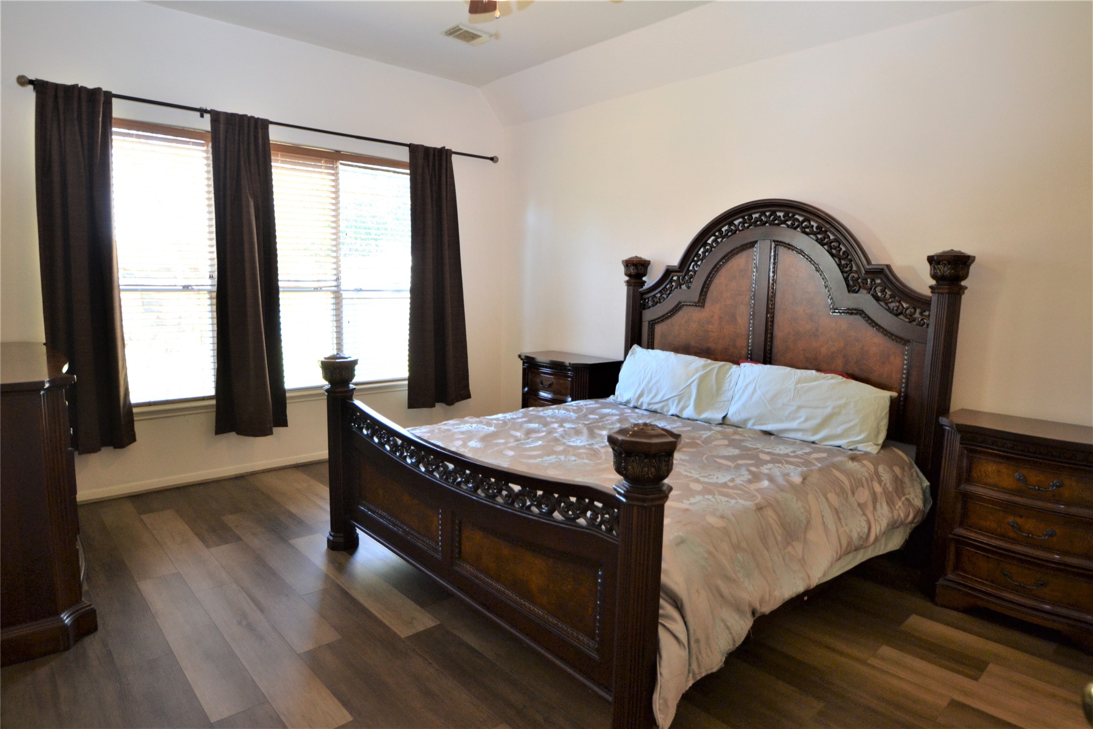 12406 Fox Meadow Drive Property Photo 24