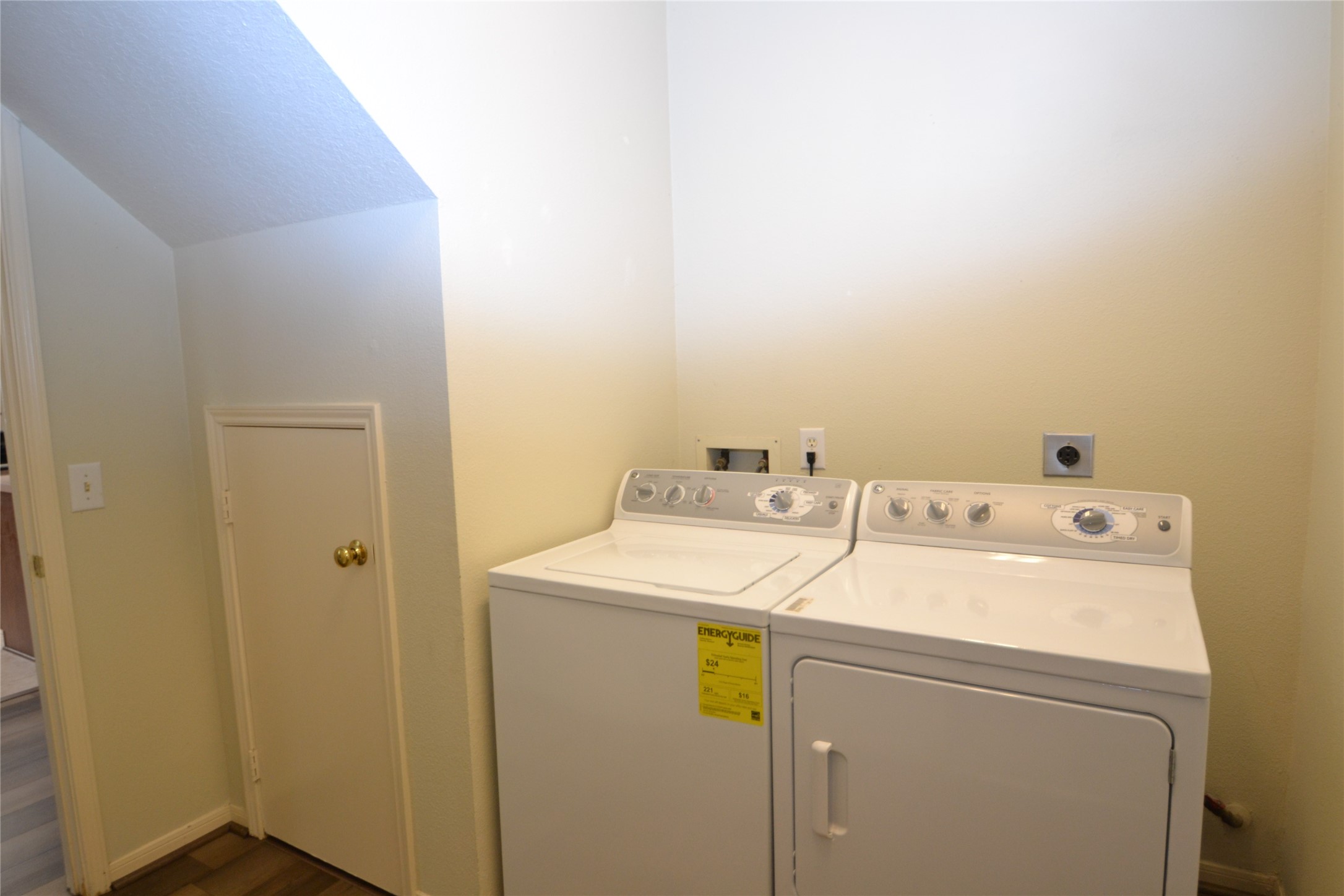 12406 Fox Meadow Drive Property Photo 37