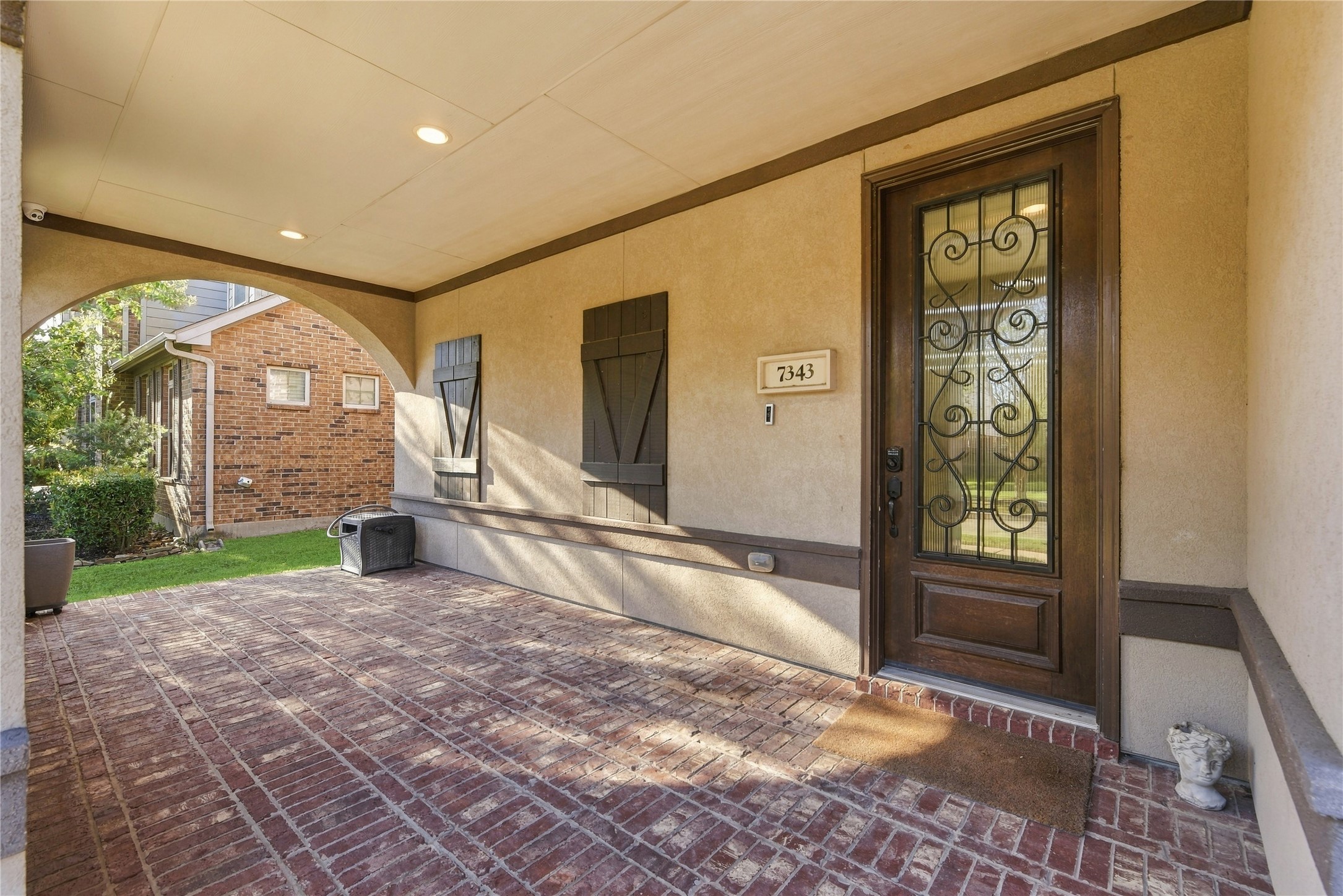 7343 Meadowcroft Boulevard Property Photo 4