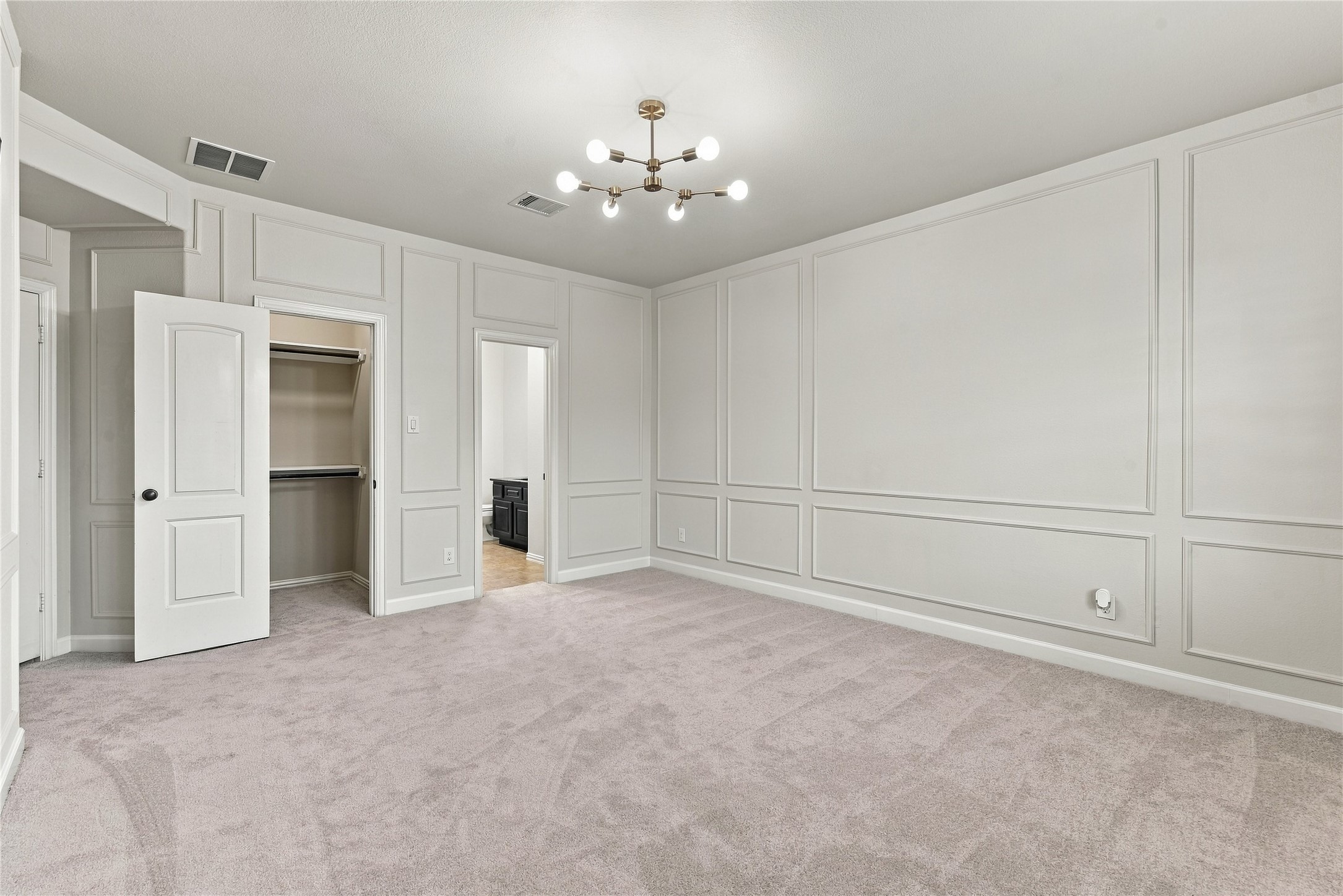 7343 Meadowcroft Boulevard Property Photo 23