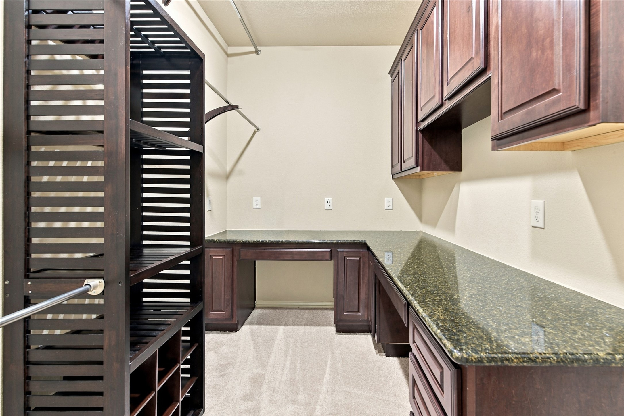 7343 Meadowcroft Boulevard Property Photo 25