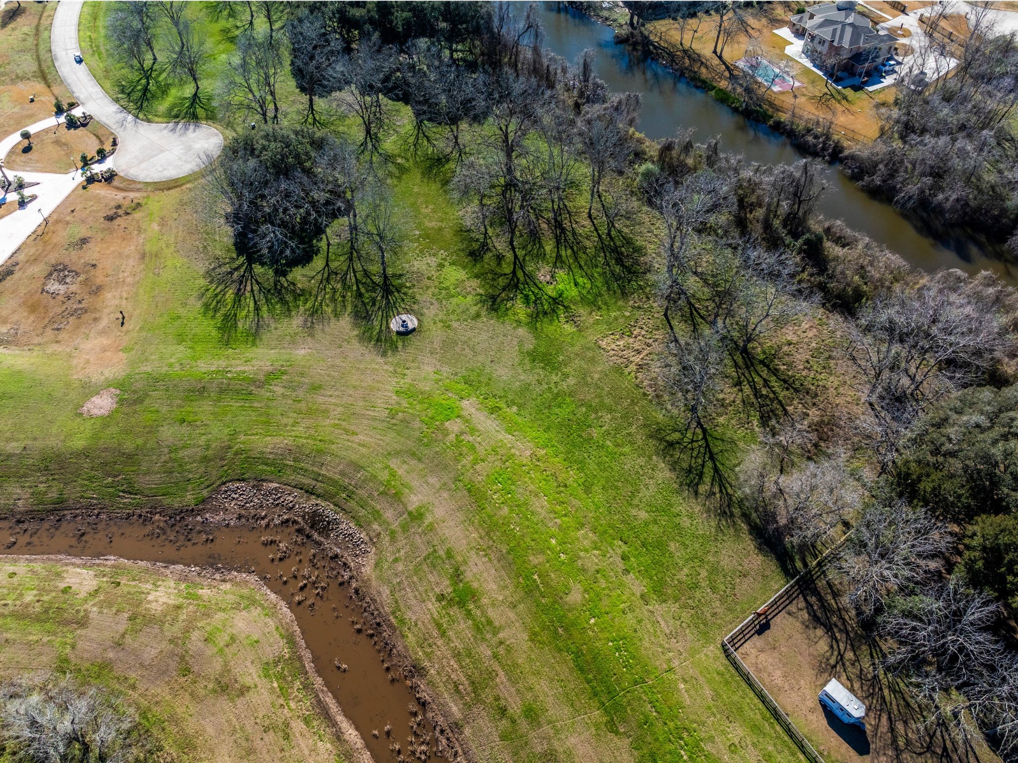 606 Oyster Shell Court Property Photo 4