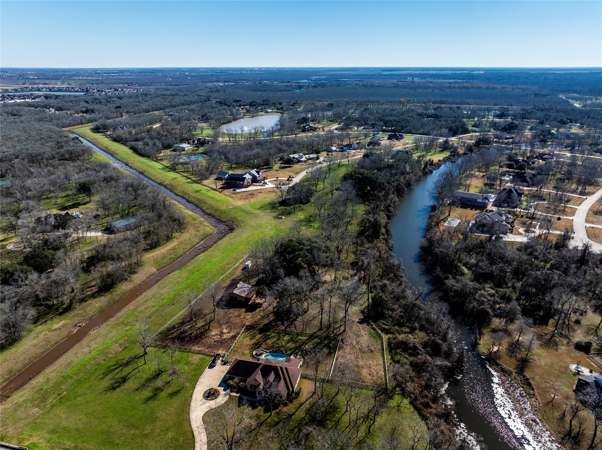 606 Oyster Shell Court Property Photo 6