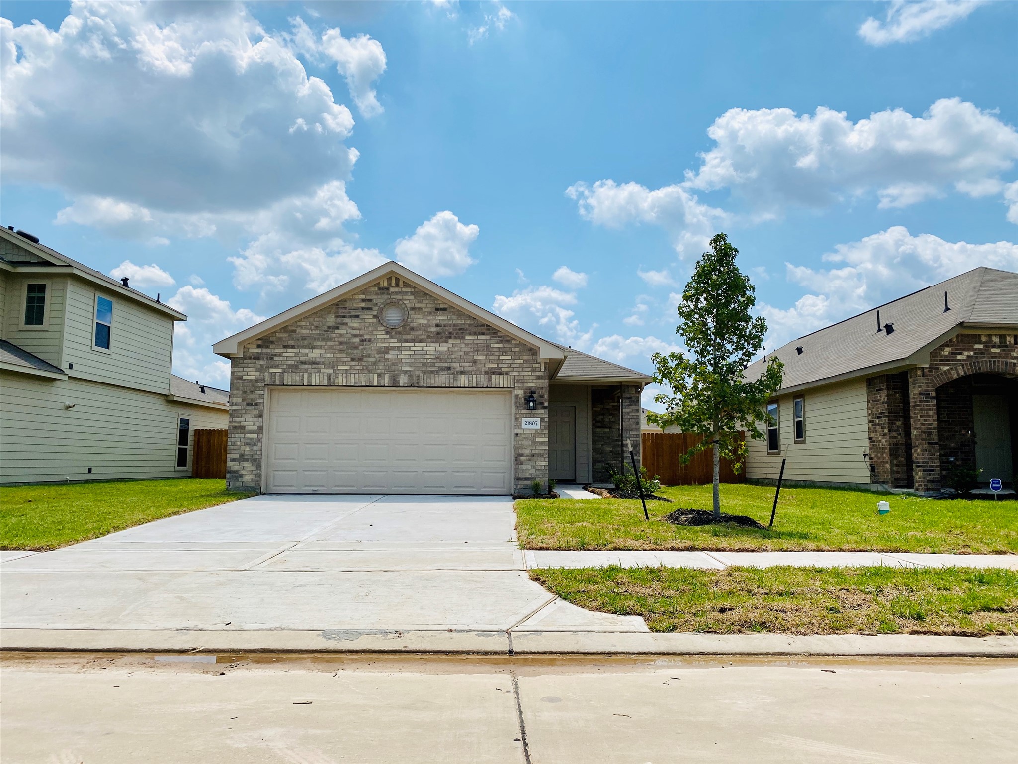 21719 Barred Owl Drive Property Photo 1