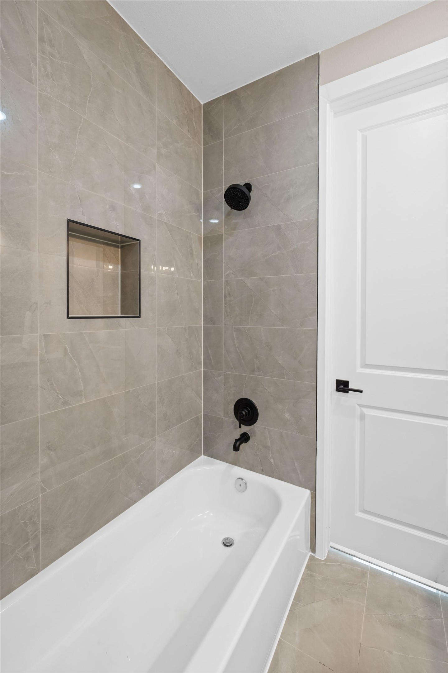 2614 Piemonte Avenue Cir Property Photo 7