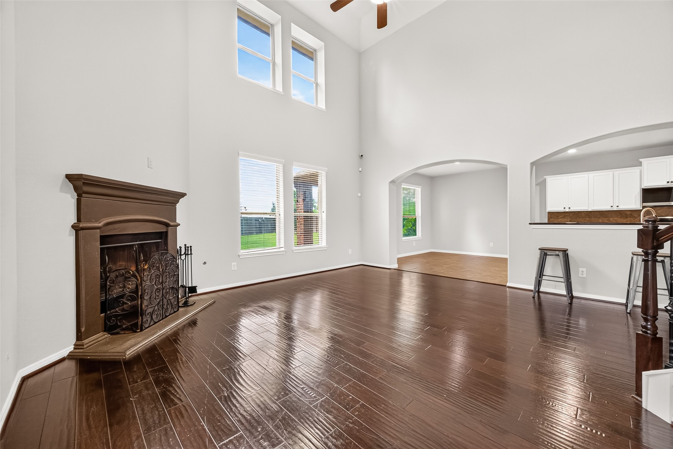 18619 Tara Ashley Street Property Photo 9