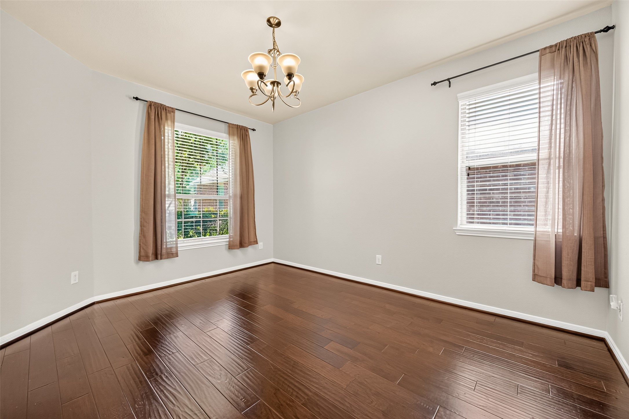 18619 Tara Ashley Street Property Photo 22