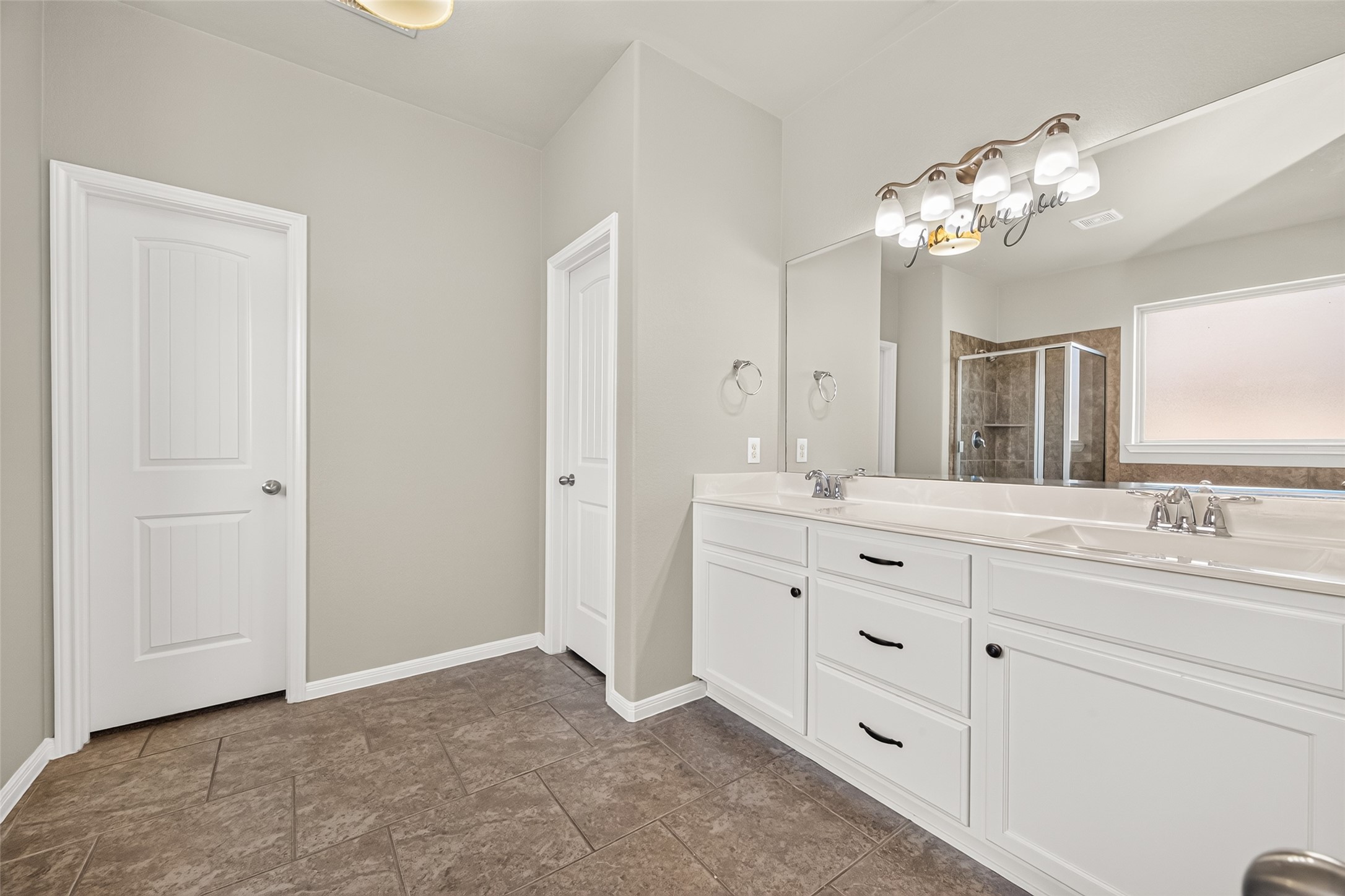 18619 Tara Ashley Street Property Photo 30
