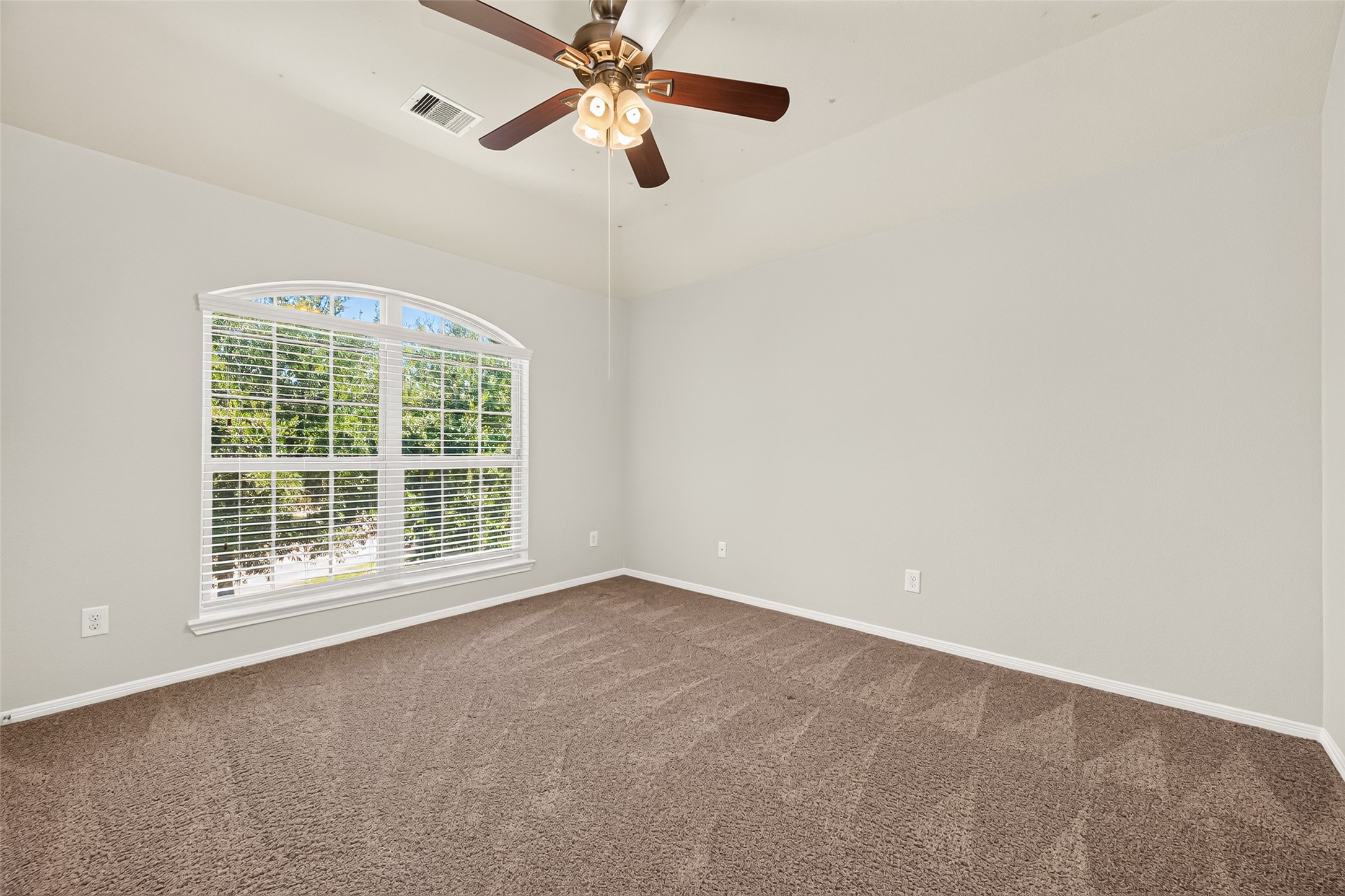 18619 Tara Ashley Street Property Photo 41