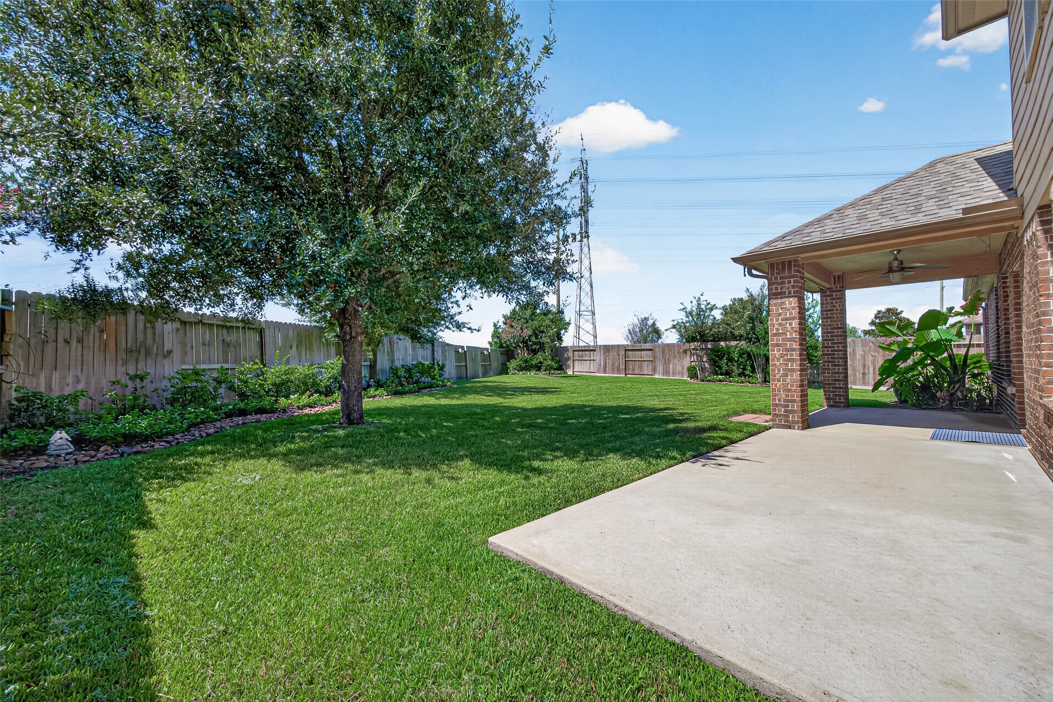 18619 Tara Ashley Street Property Photo 47