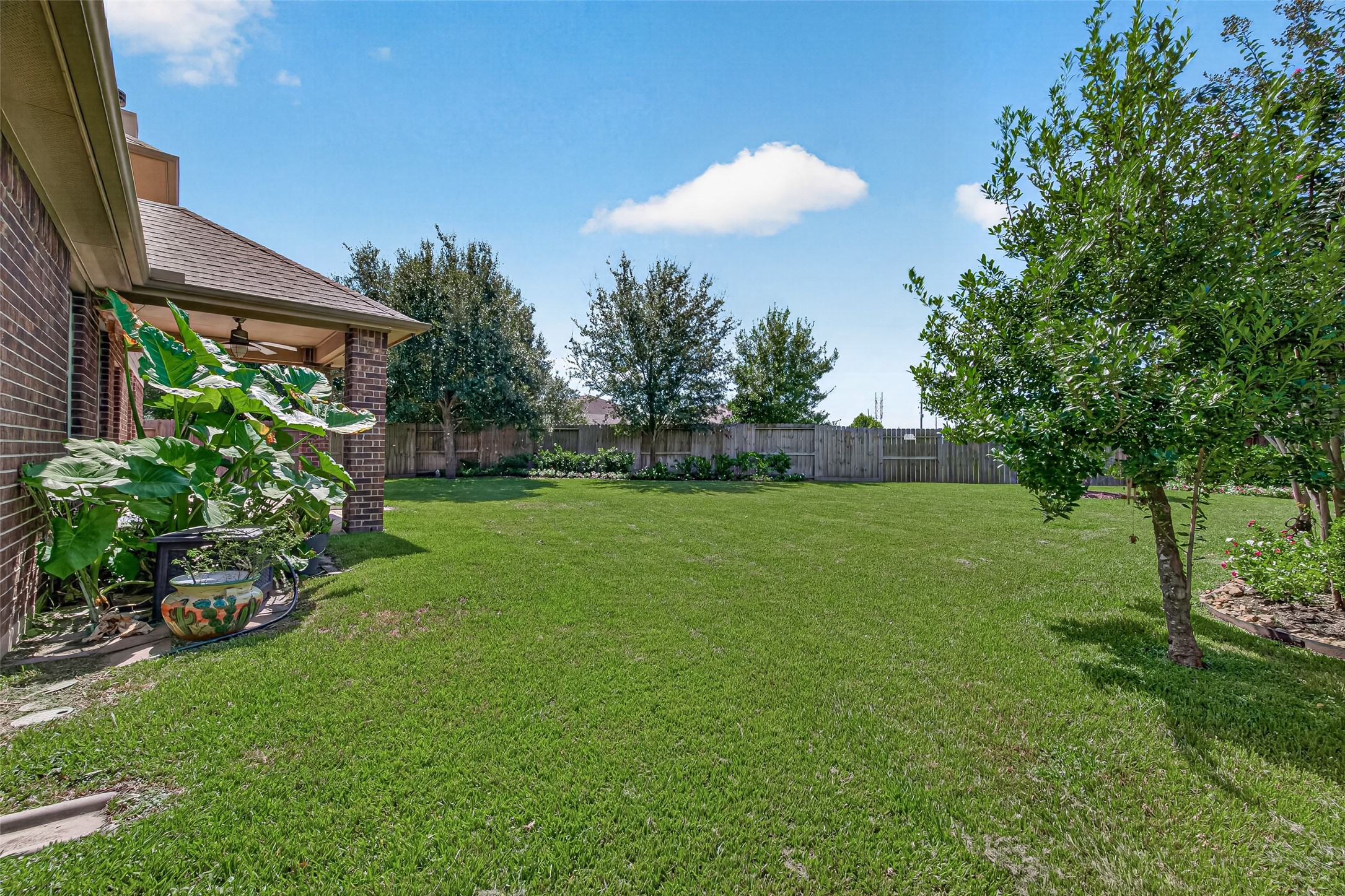 18619 Tara Ashley Street Property Photo 49