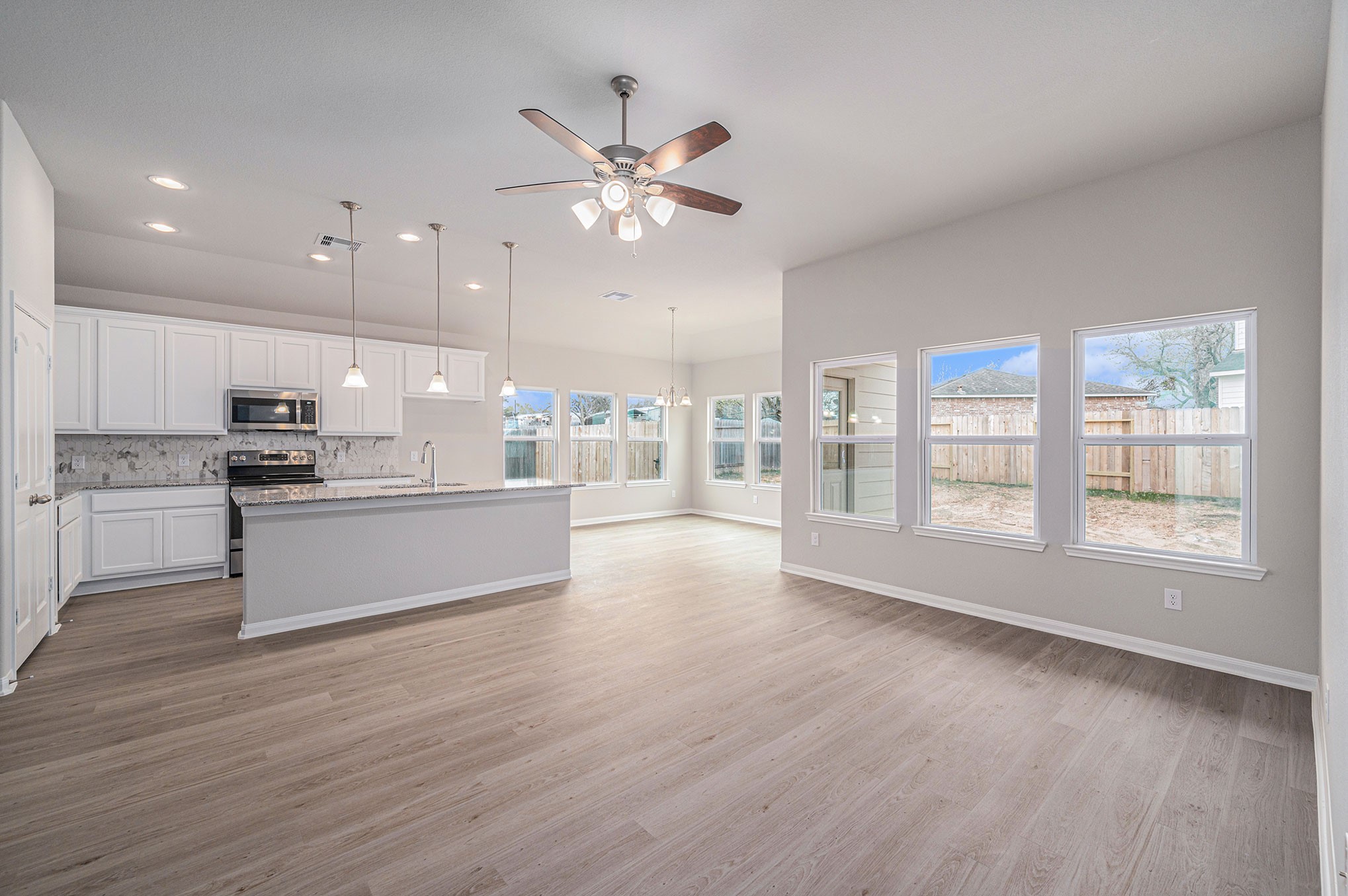 12983 Skyline Drive Property Photo 5
