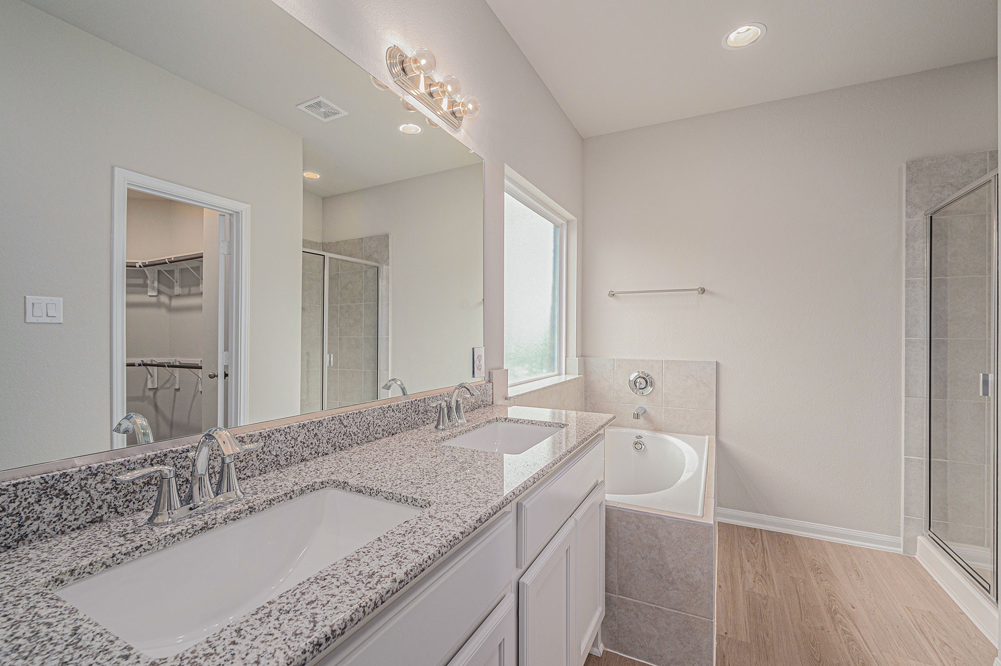12983 Skyline Drive Property Photo 10