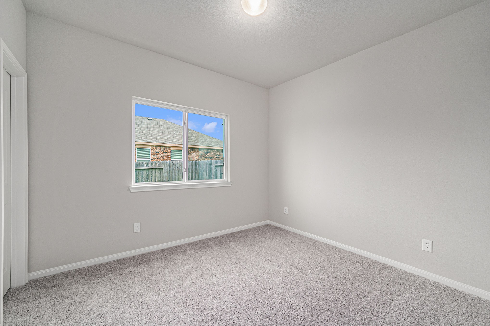 12983 Skyline Drive Property Photo 13