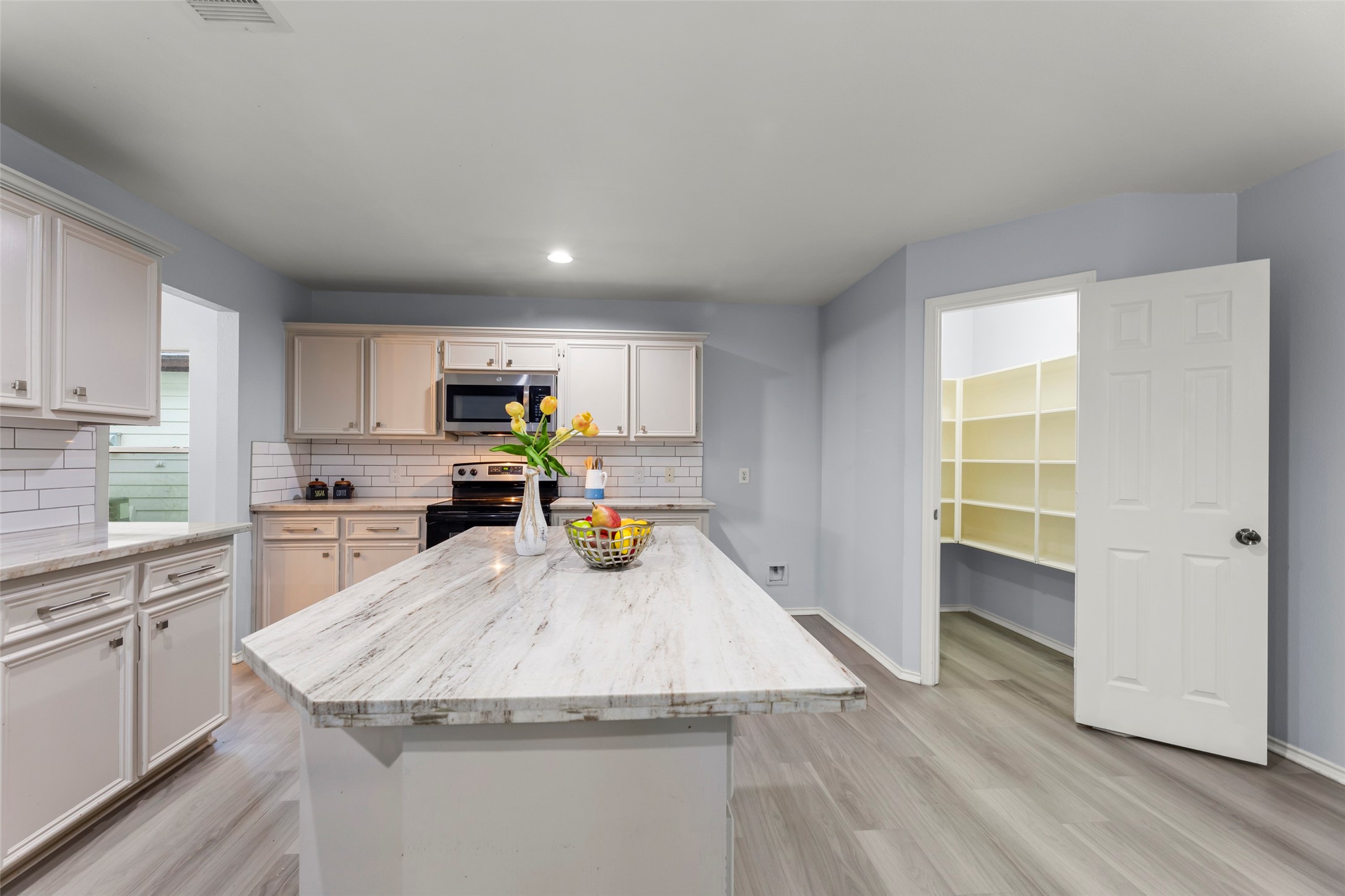 11745 Logan Ridge Drive Property Photo 12