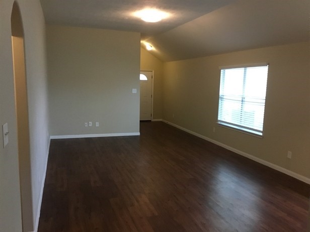 2519 Bammelwood Drive Property Photo 6