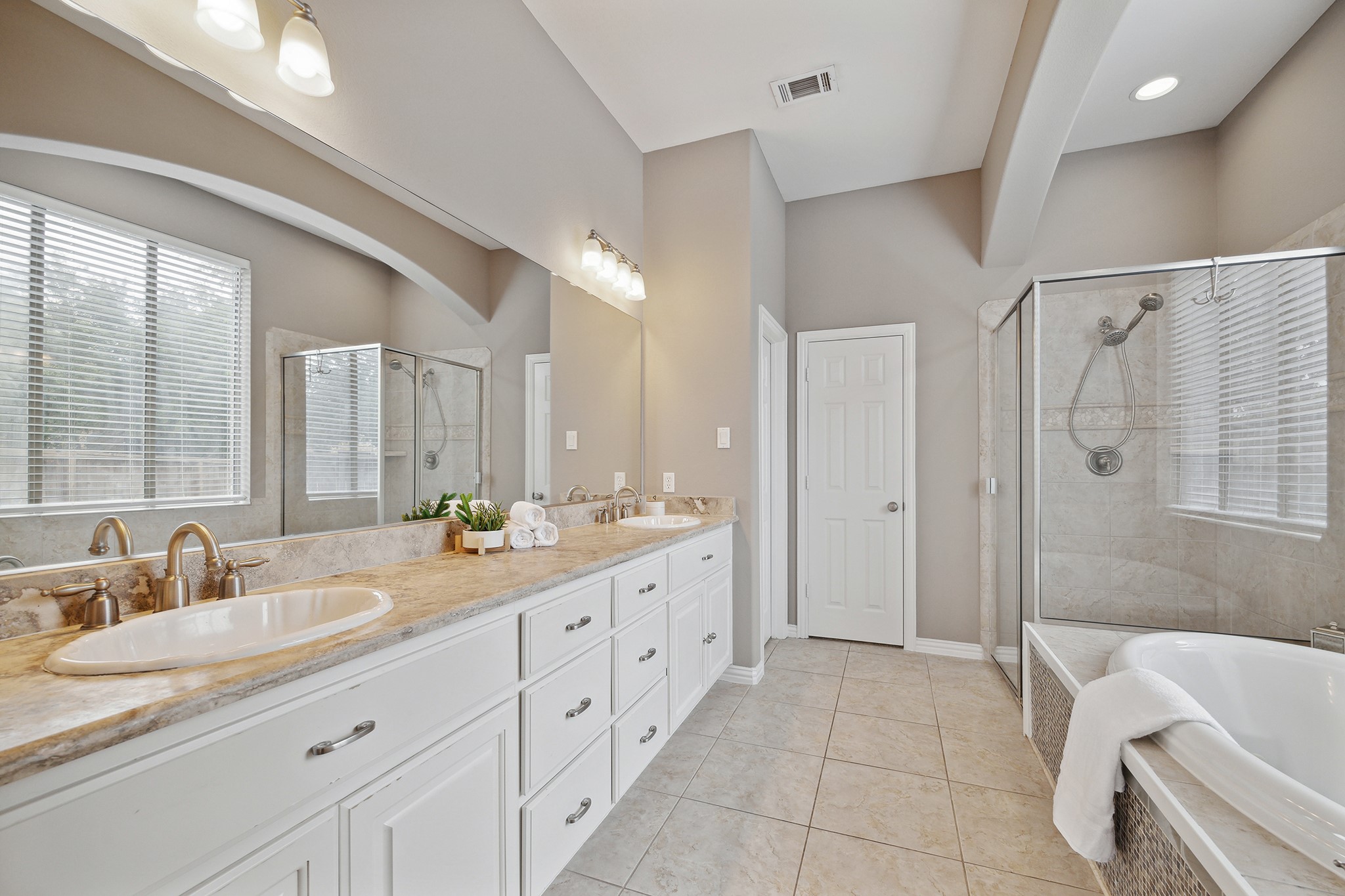 3419 Saint Charles Court Property Photo 29