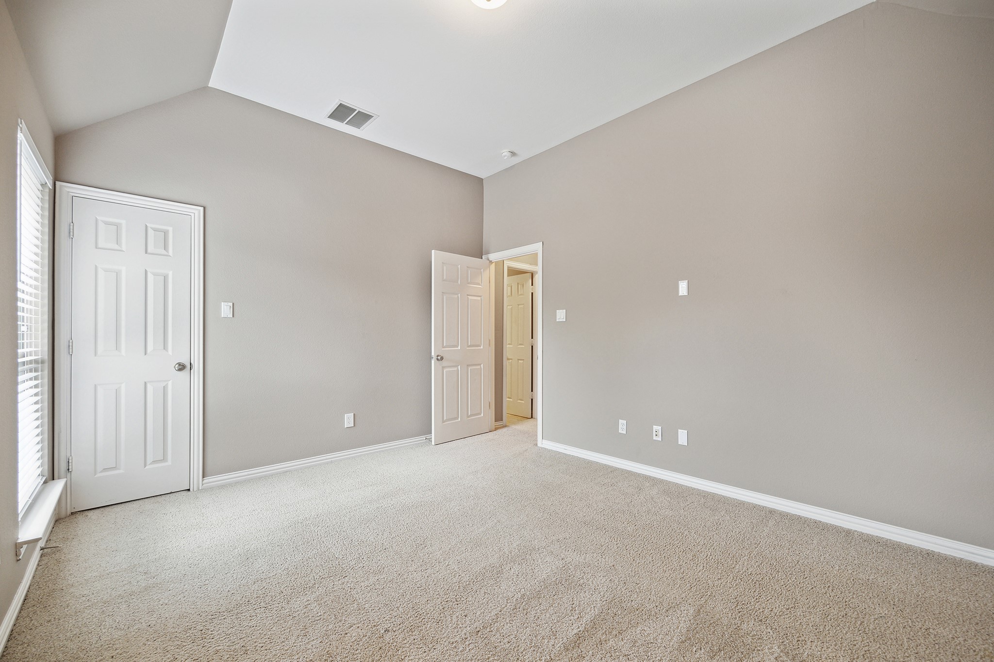 3419 Saint Charles Court Property Photo 42