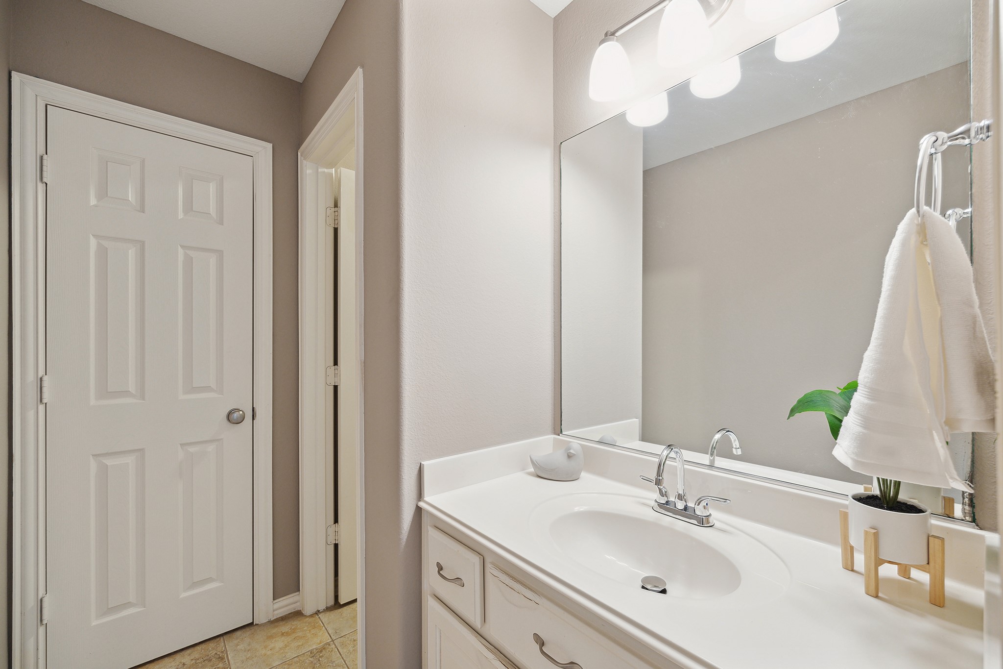 3419 Saint Charles Court Property Photo 44