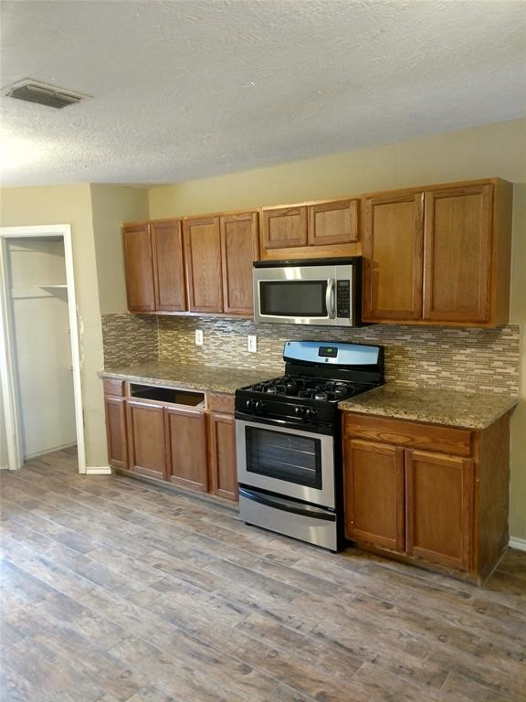 25730 Glen Loch Drive Property Photo 3