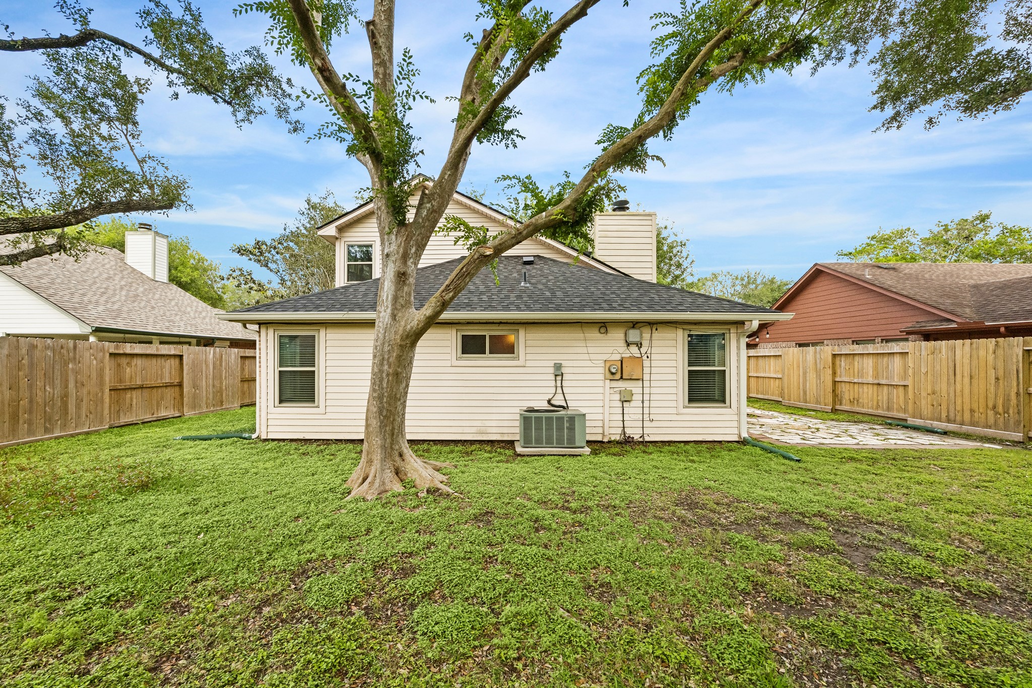 1054 Margate Drive Property Photo 5
