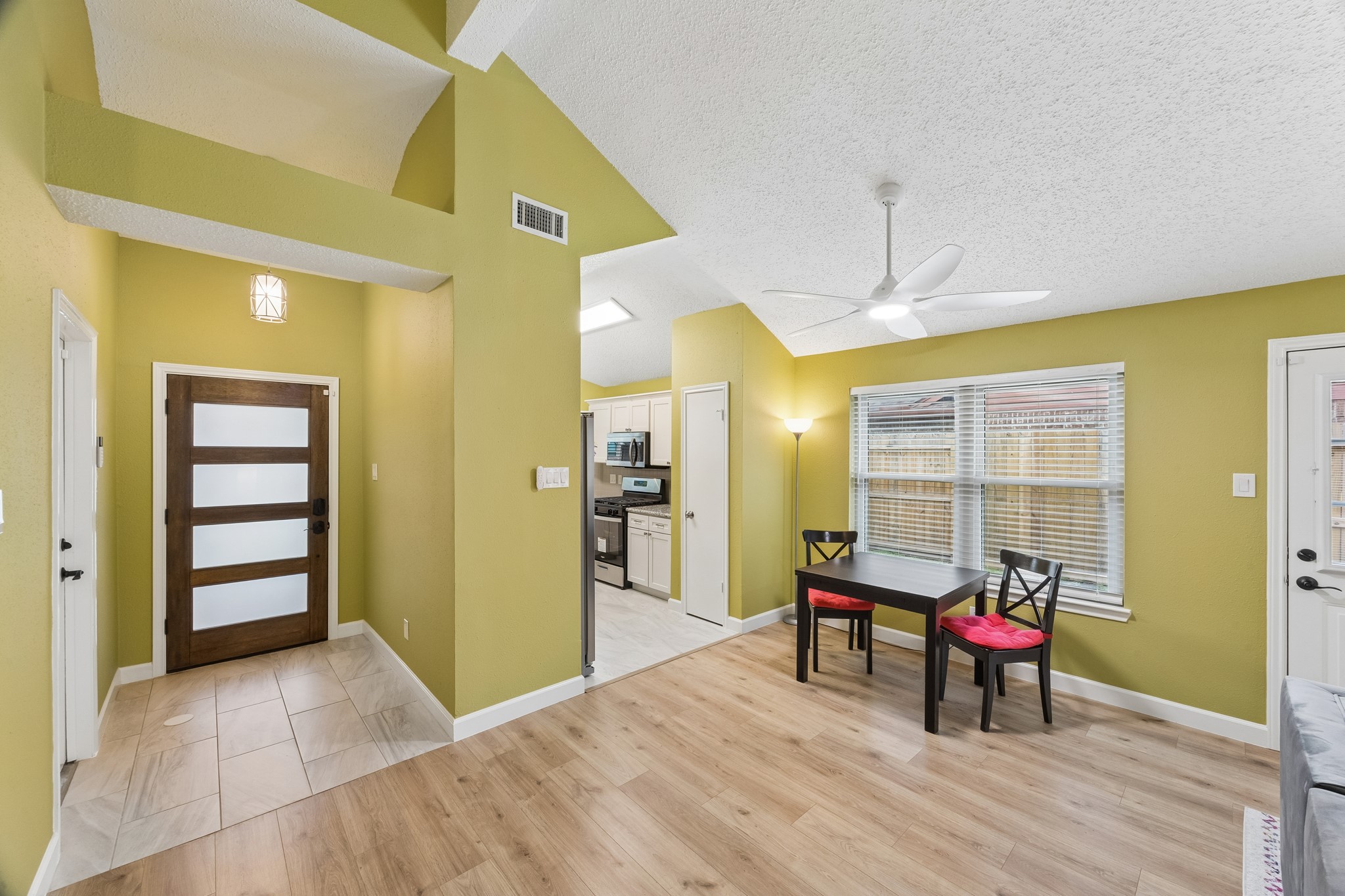 1054 Margate Drive Property Photo 8
