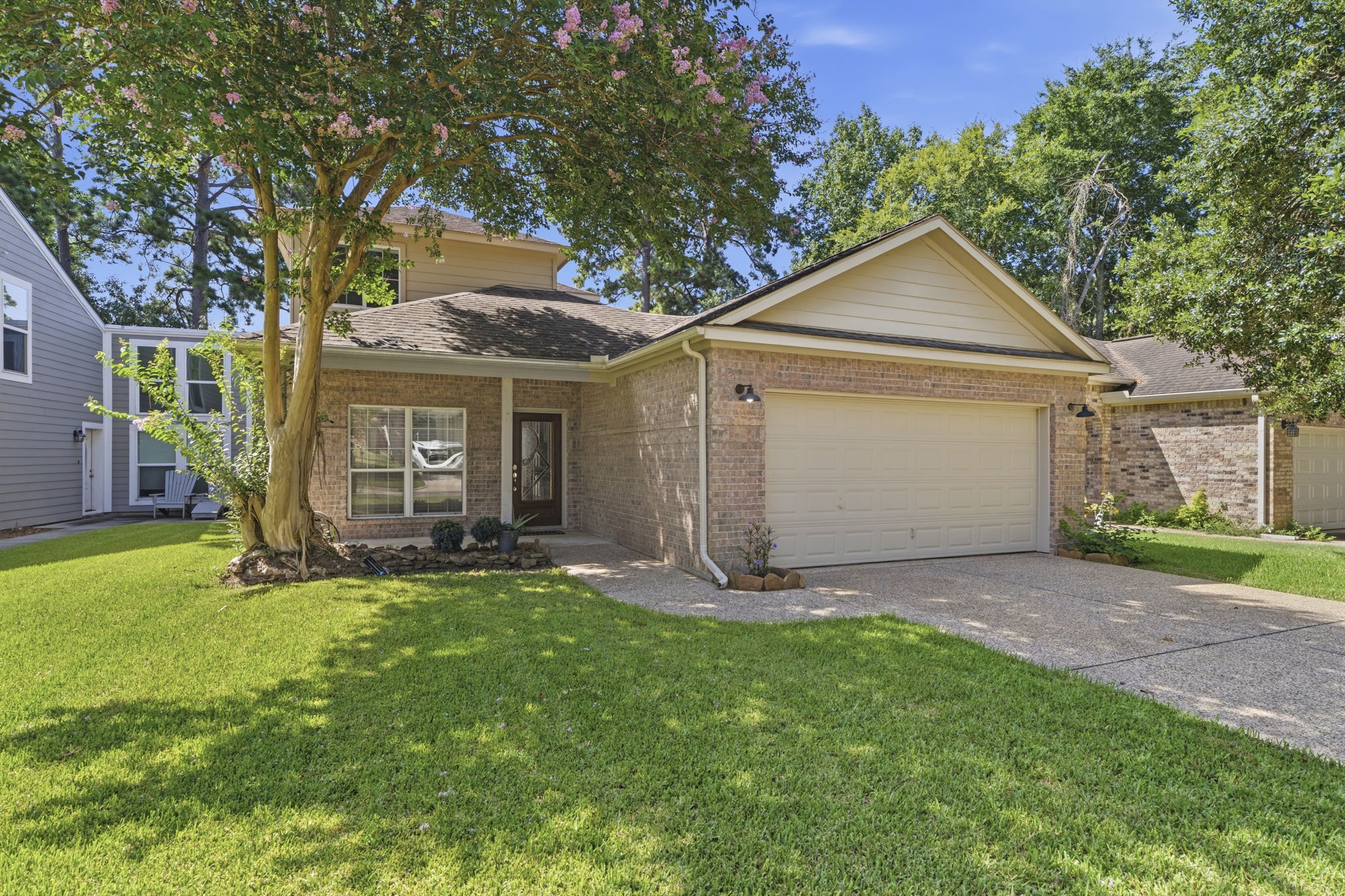 11619 Alcott Drive Property Photo 2