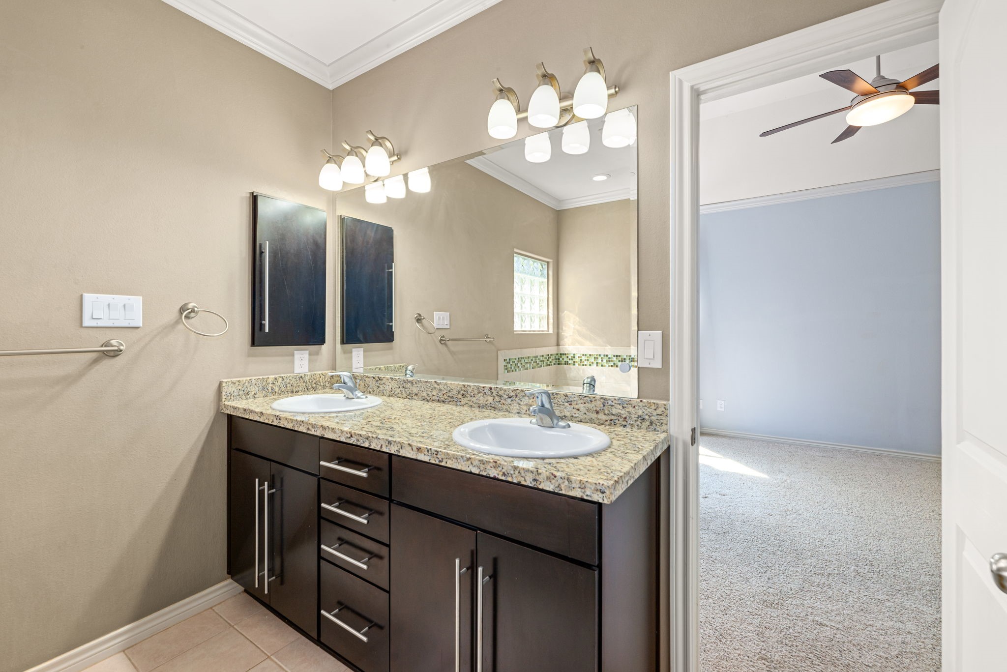 2743 Misty Heath Lane Property Photo 13