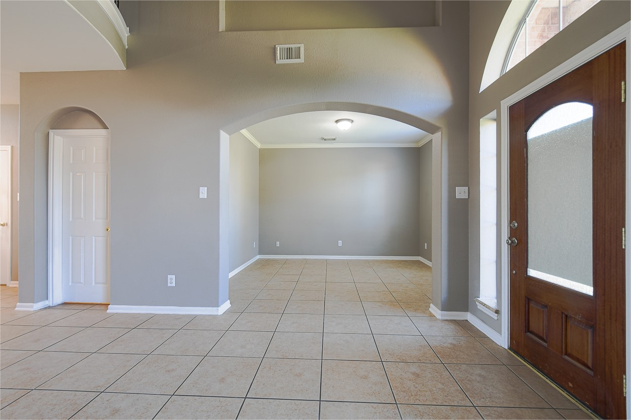 11802 Shoal Landing Street Property Photo 3