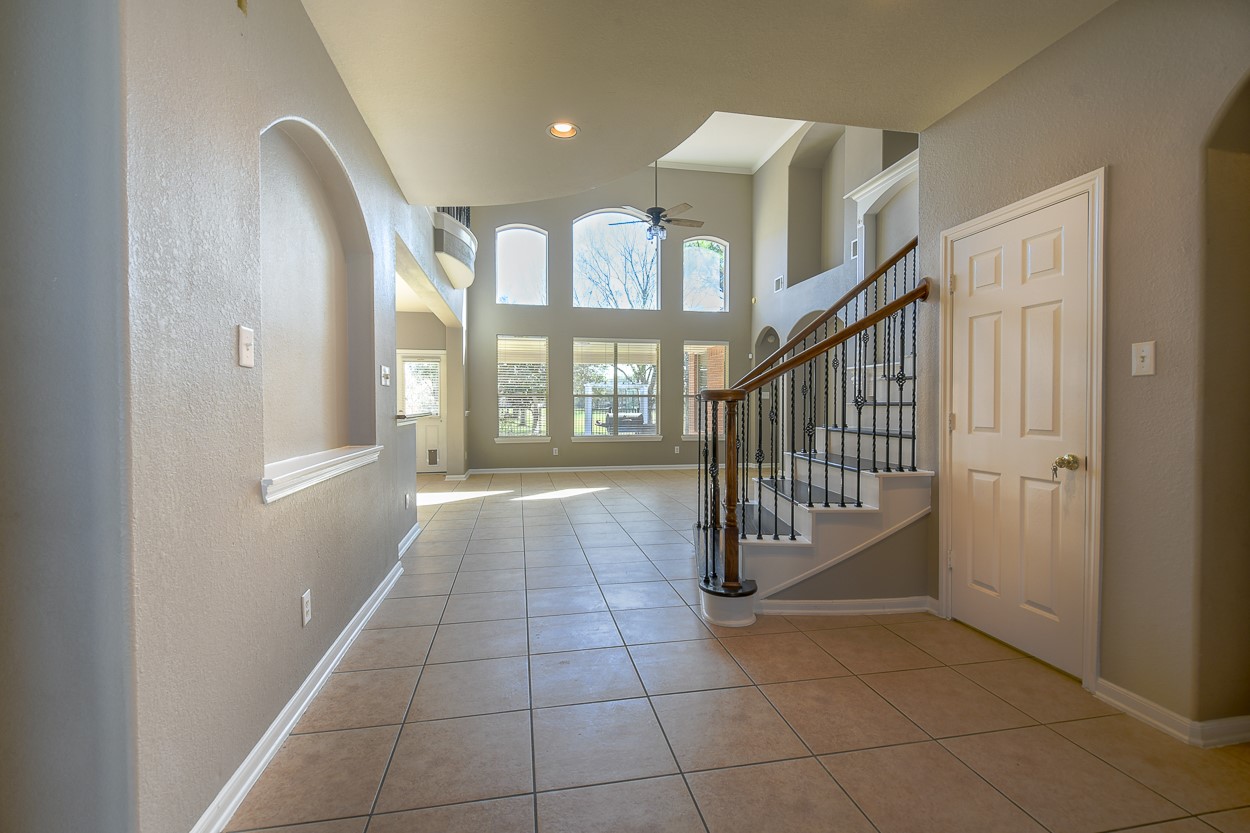 11802 Shoal Landing Street Property Photo 6