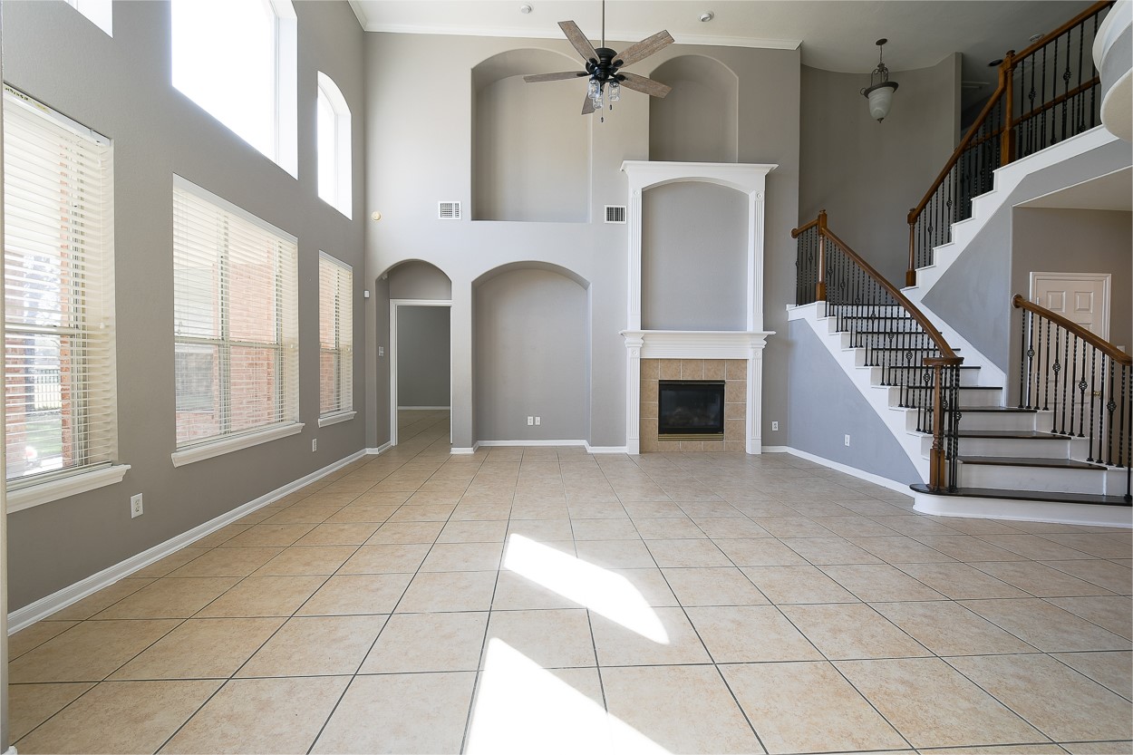 11802 Shoal Landing Street Property Photo 8