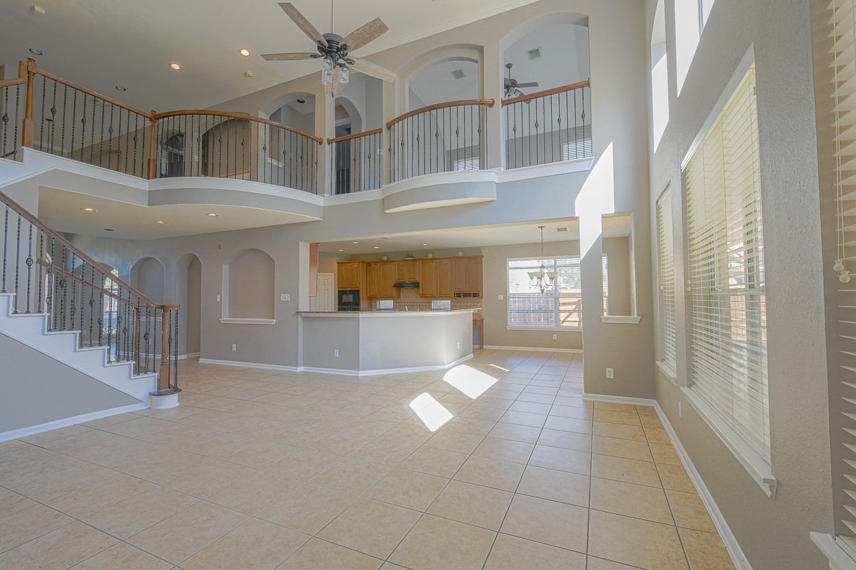 11802 Shoal Landing Street Property Photo 9