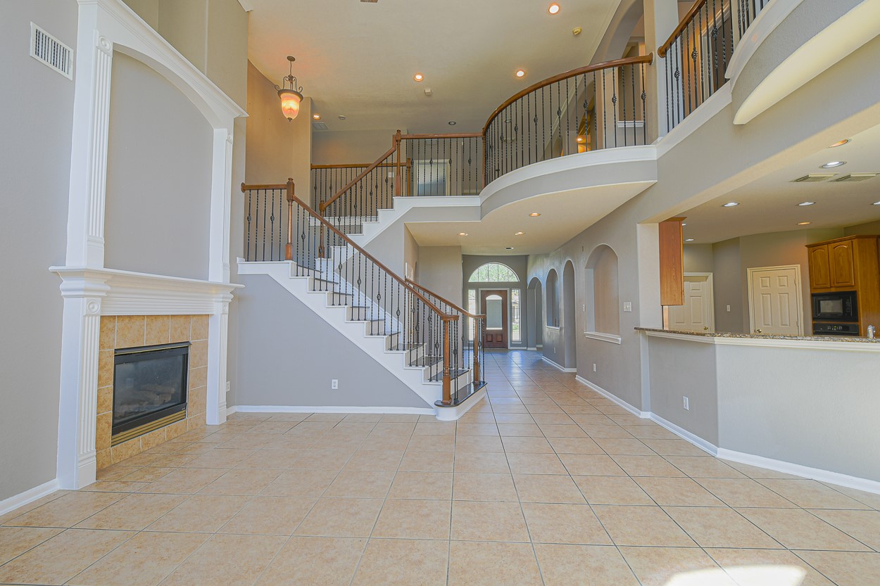 11802 Shoal Landing Street Property Photo 10