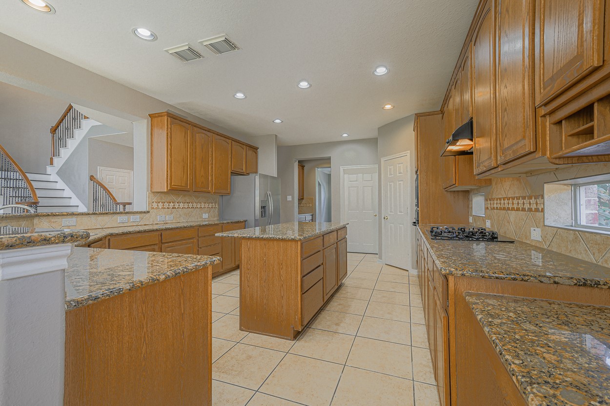 11802 Shoal Landing Street Property Photo 13