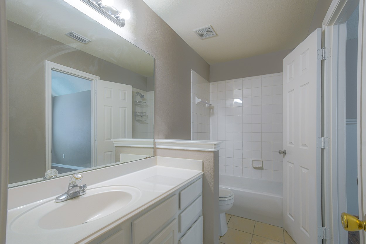 11802 Shoal Landing Street Property Photo 28