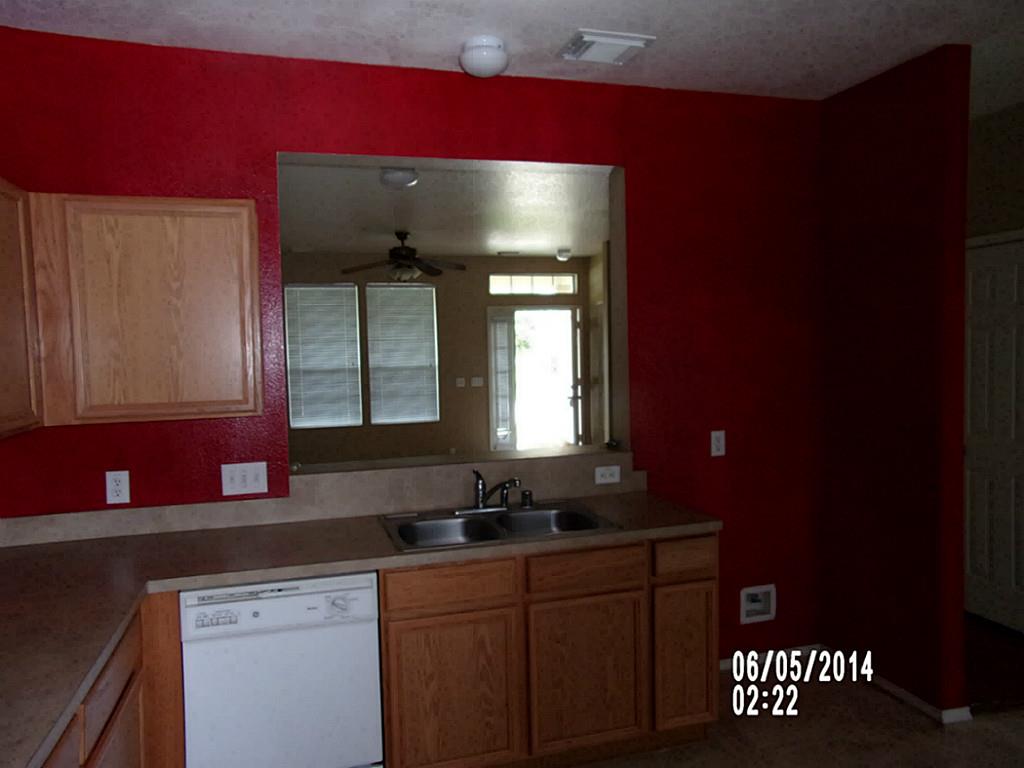 23823 Single Oak Property Photo 6