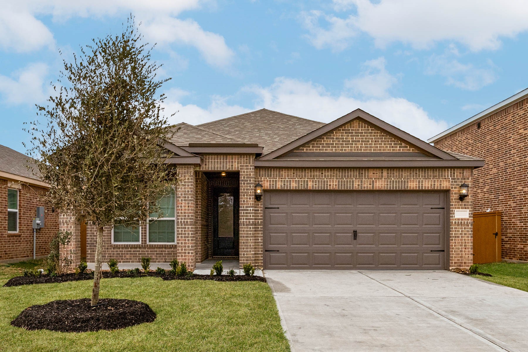 1127 Campside Drive Property Photo 1