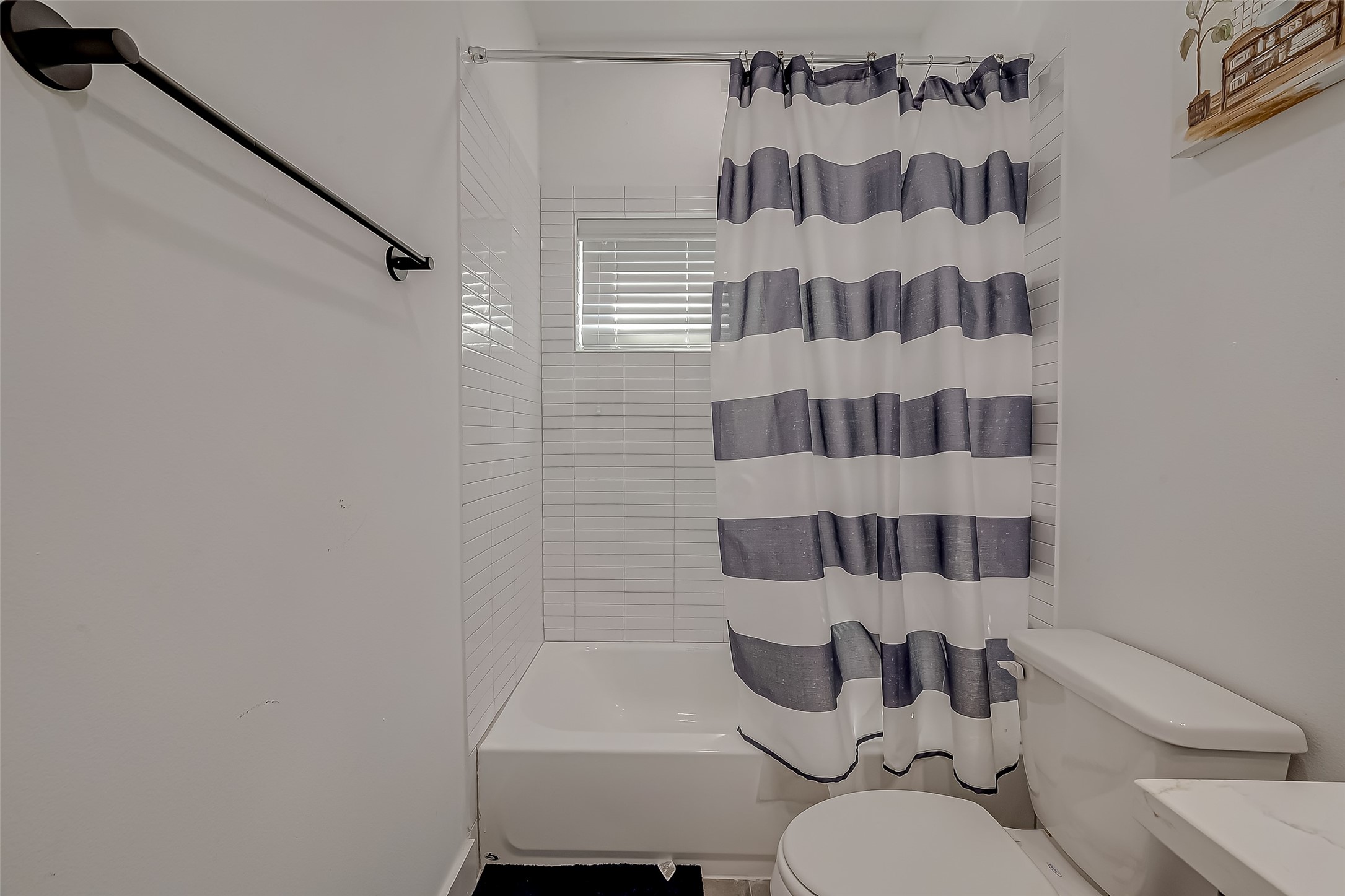 2726 Anita Street Property Photo 8