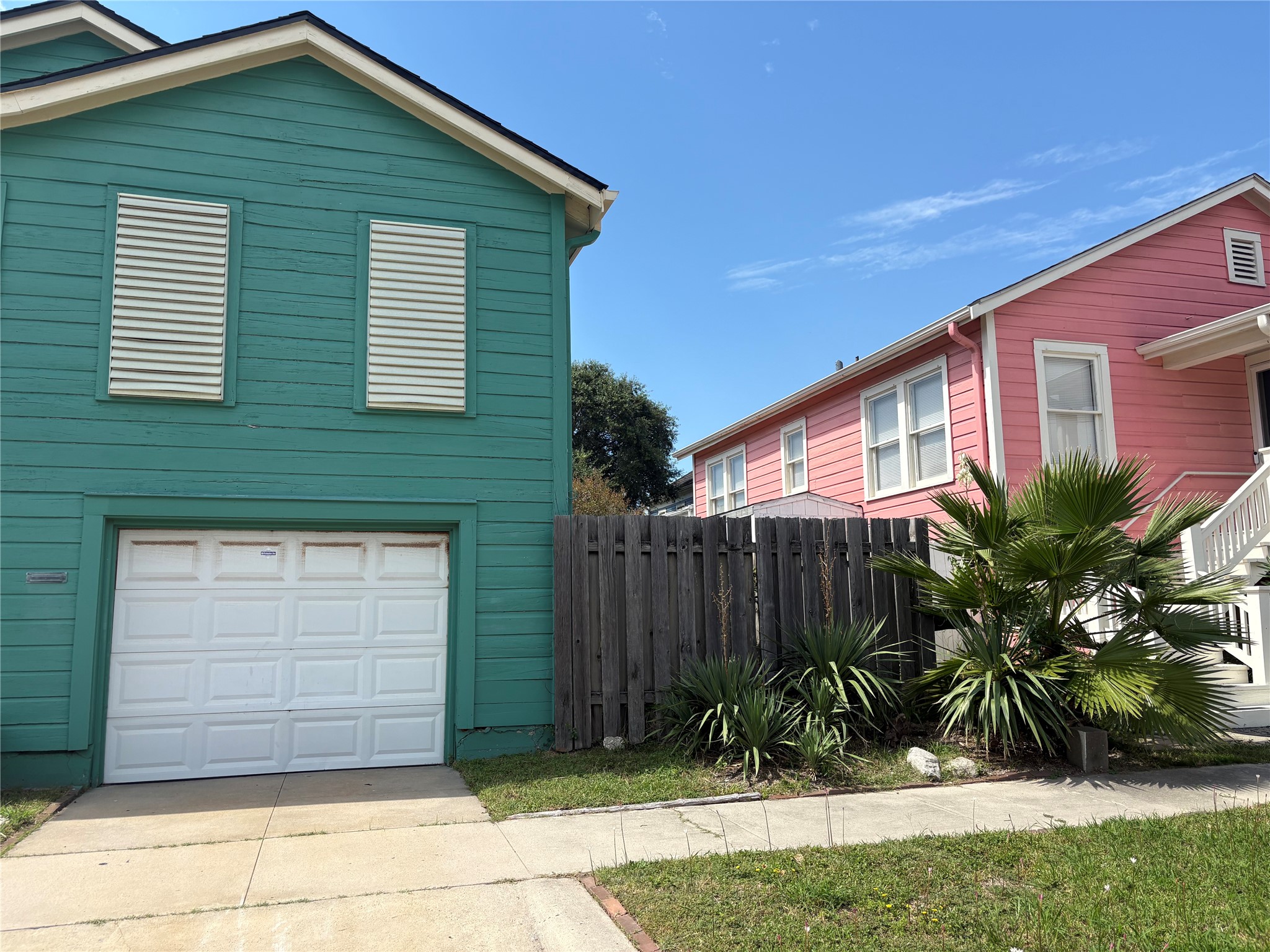 2011 33rd Street Property Photo 3