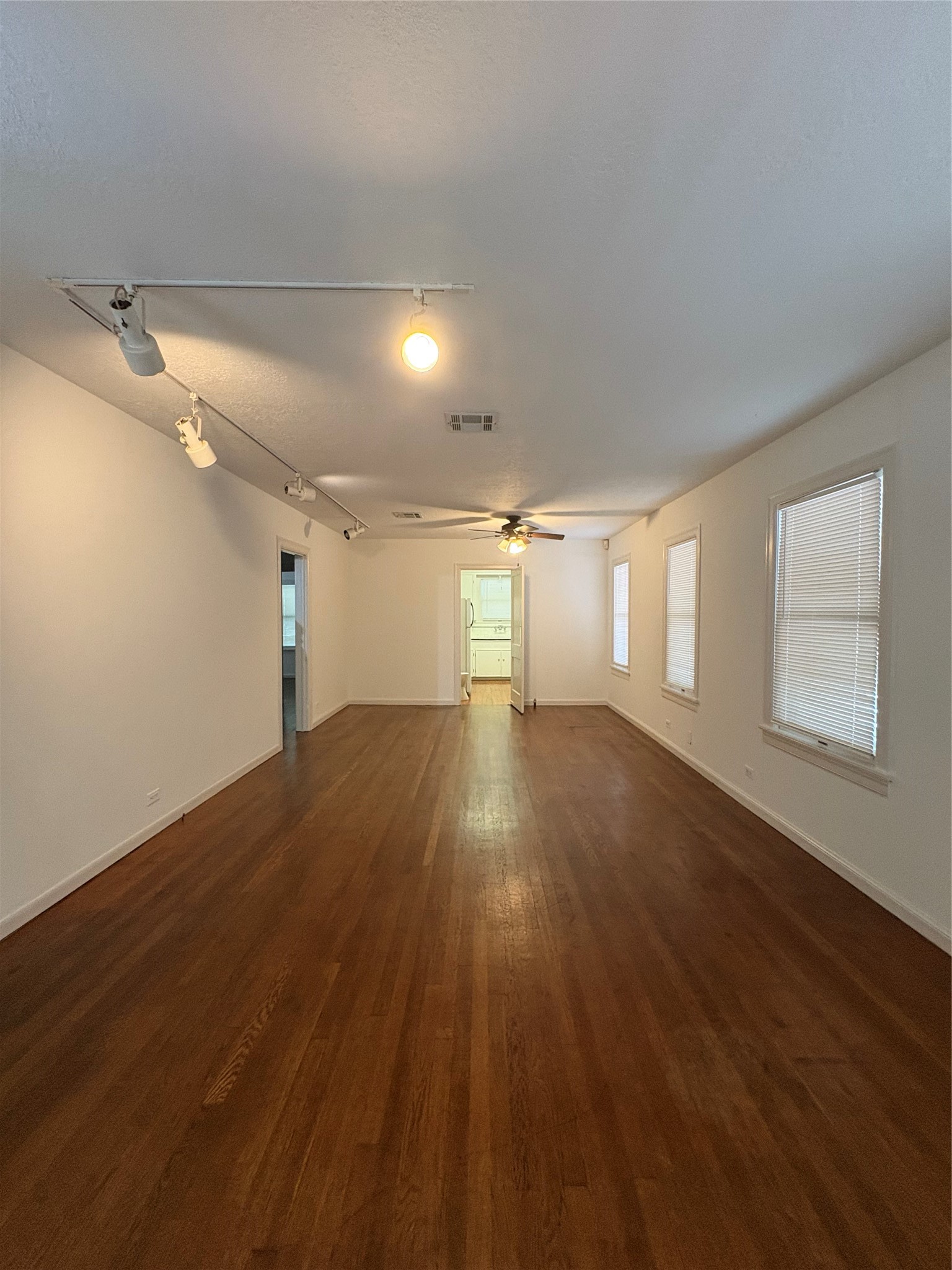 2011 33rd Street Property Photo 8