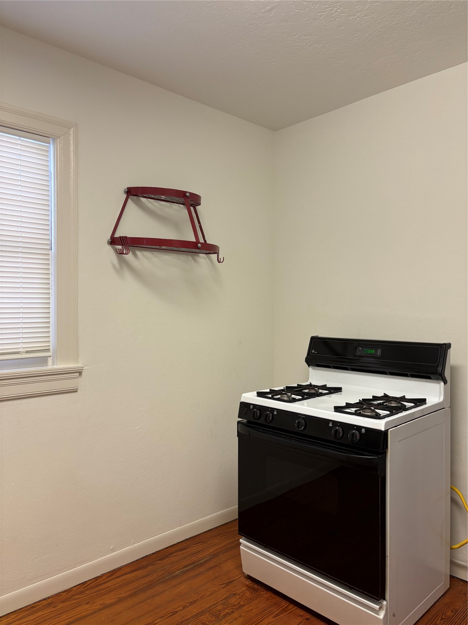 2011 33rd Street Property Photo 14