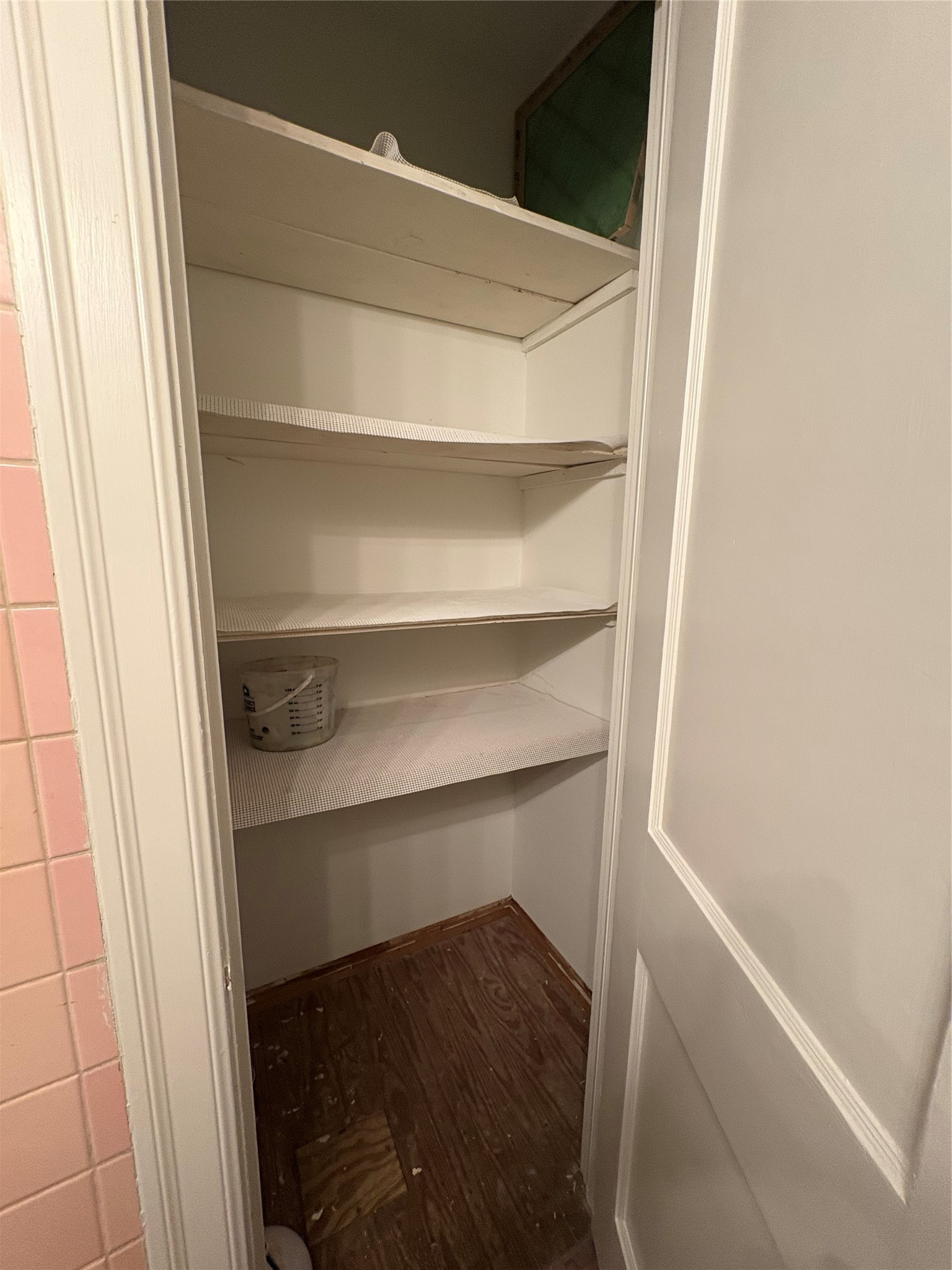 2011 33rd Street Property Photo 17