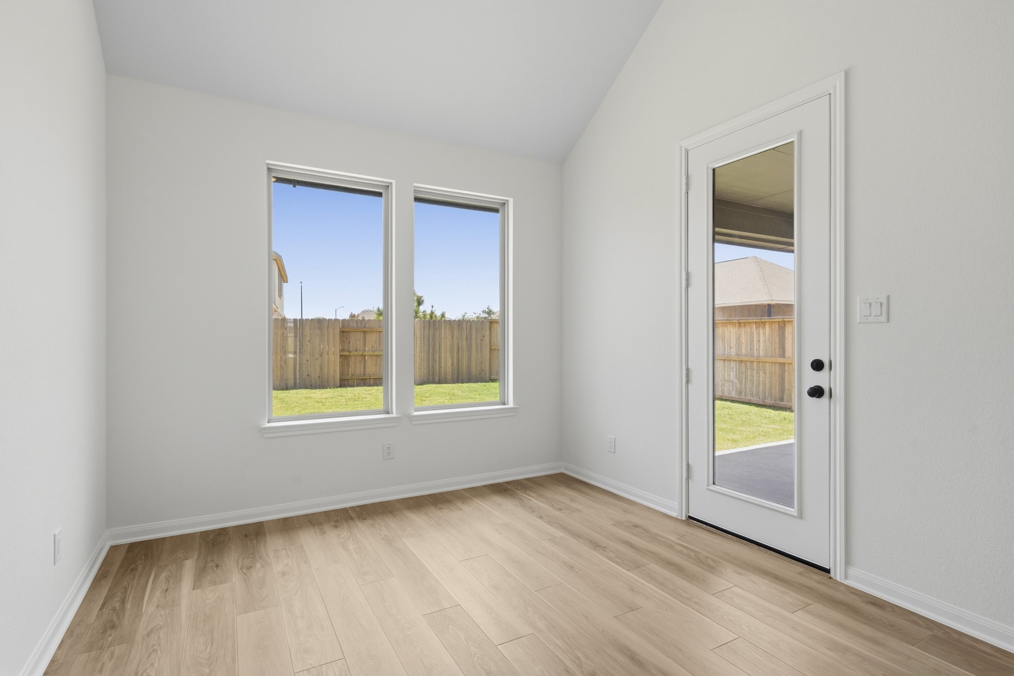 25015 Bison Creek Loop Property Photo 12