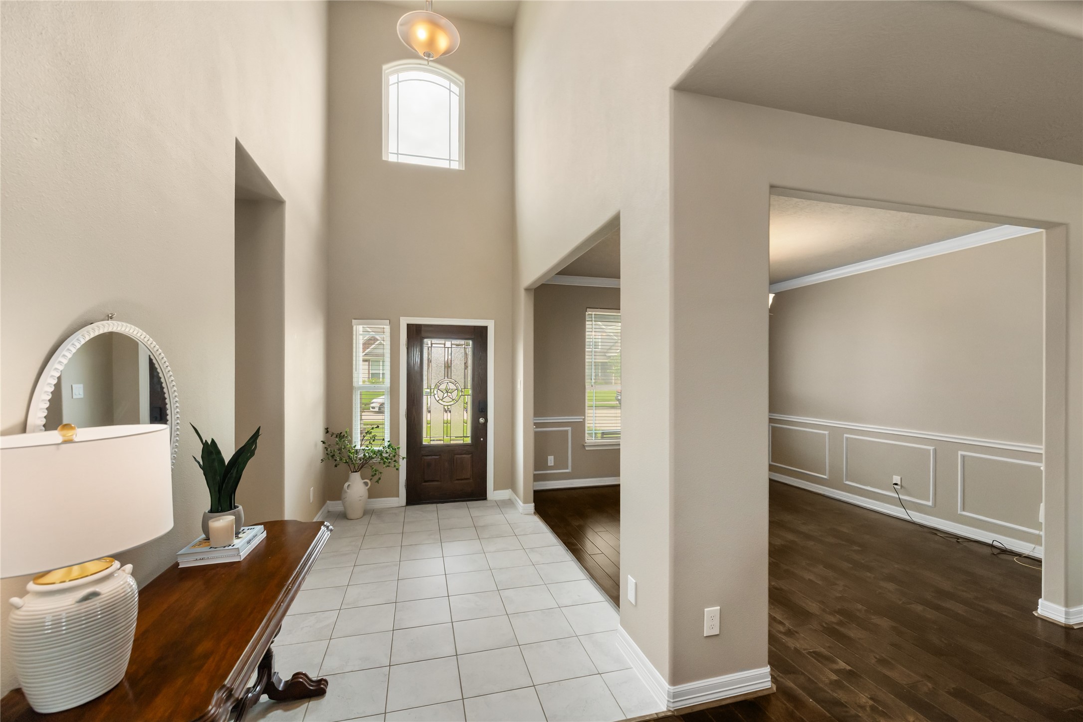 14407 Meadowlands Drive Property Photo 6