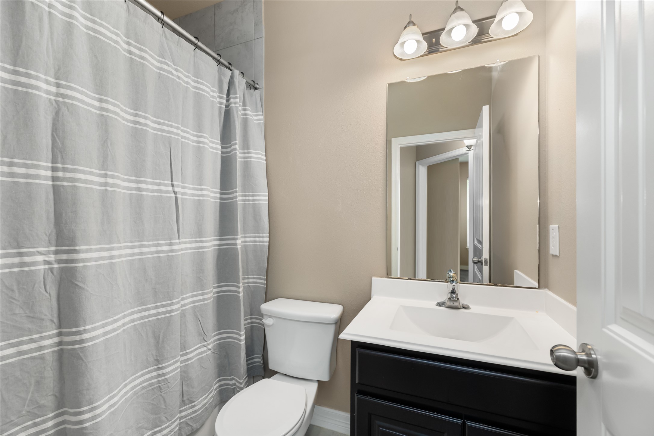 14407 Meadowlands Drive Property Photo 22