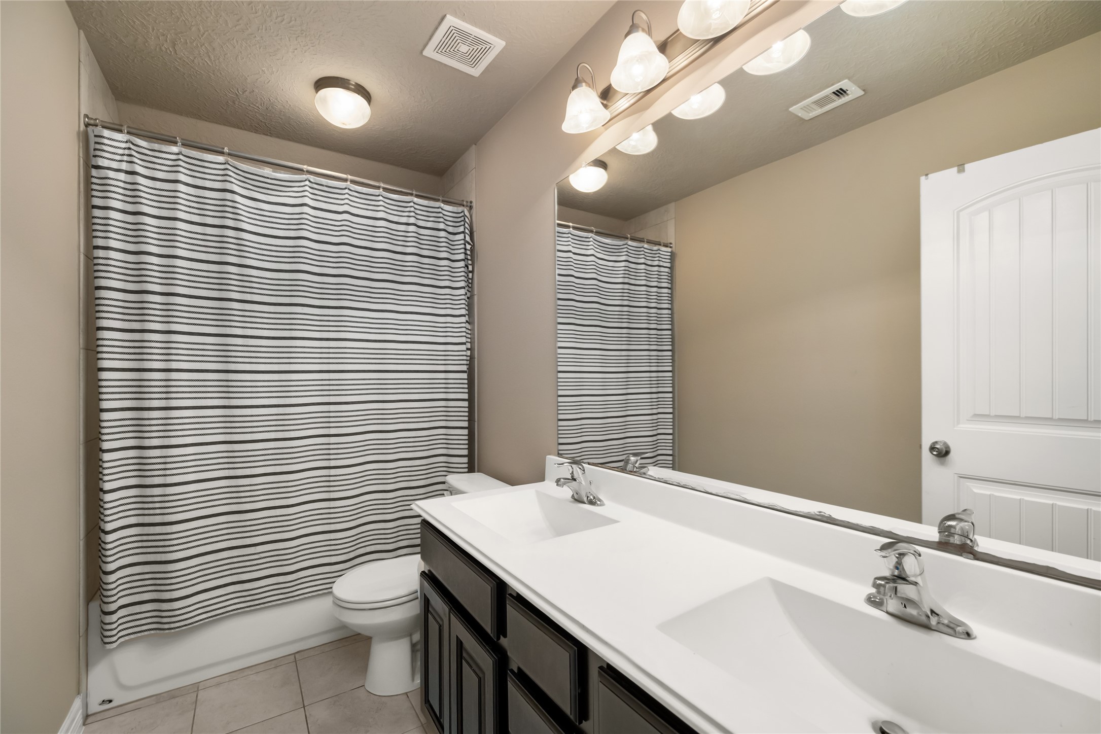 14407 Meadowlands Drive Property Photo 26
