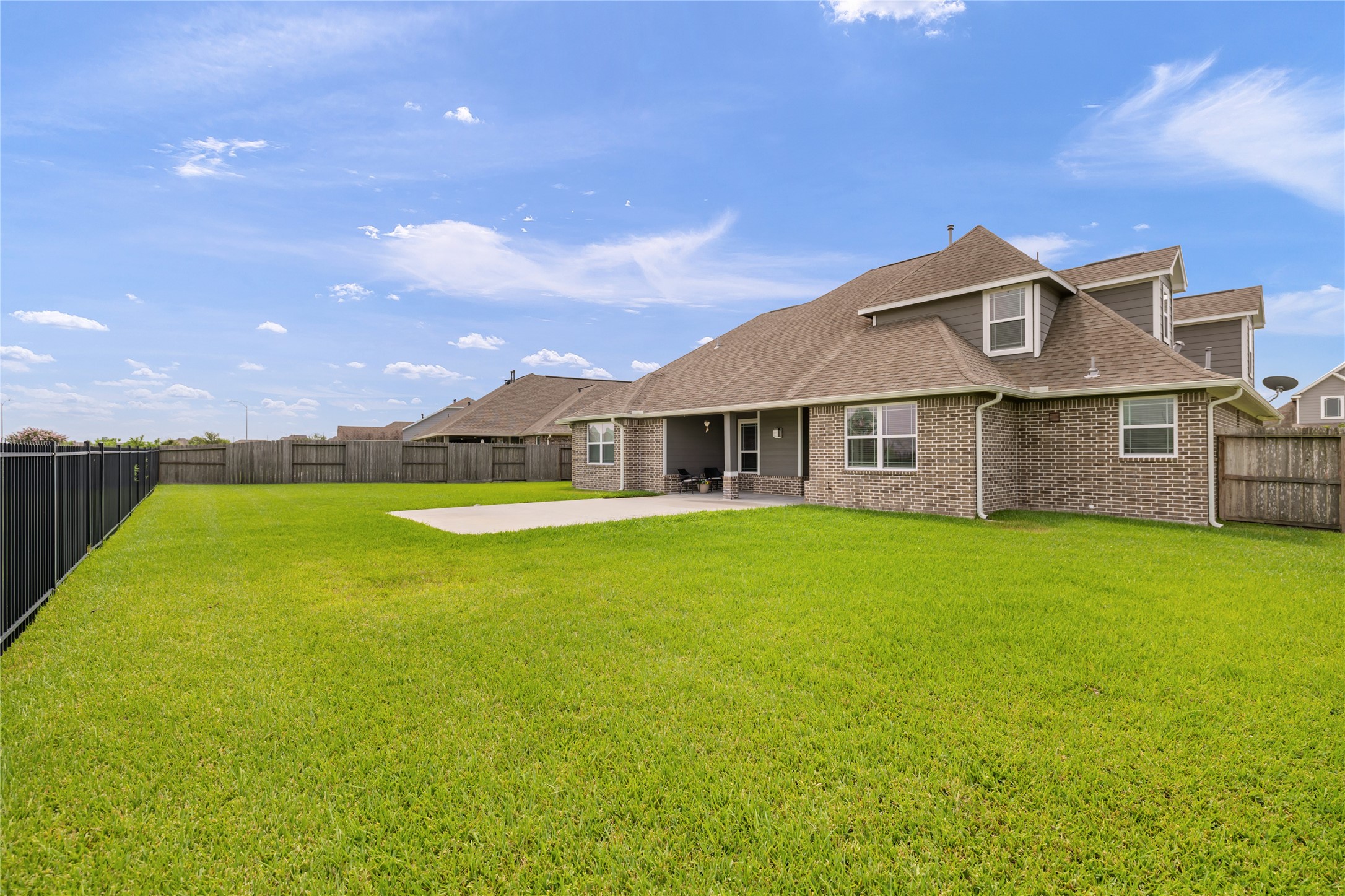 14407 Meadowlands Drive Property Photo 27